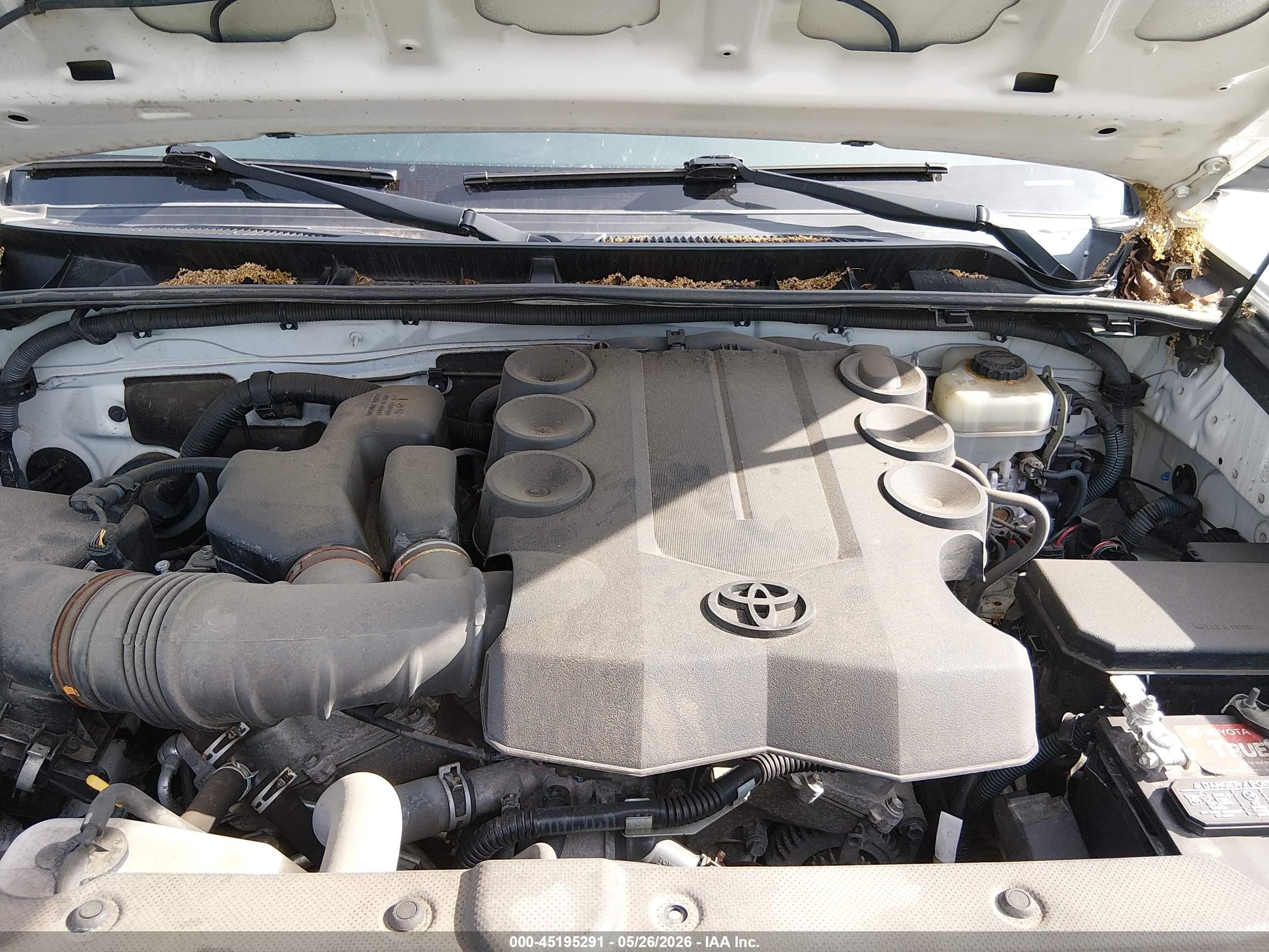 2014 Toyota 4runner Limited White vin: JTEBU5JR3E5168342