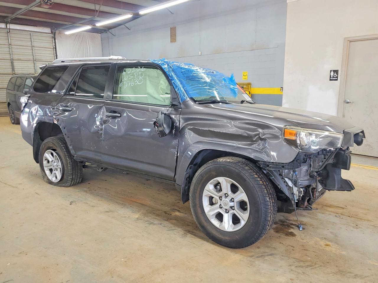 2015 Toyota 4runner Sr5 Gray vin: JTEBU5JR3F5208436