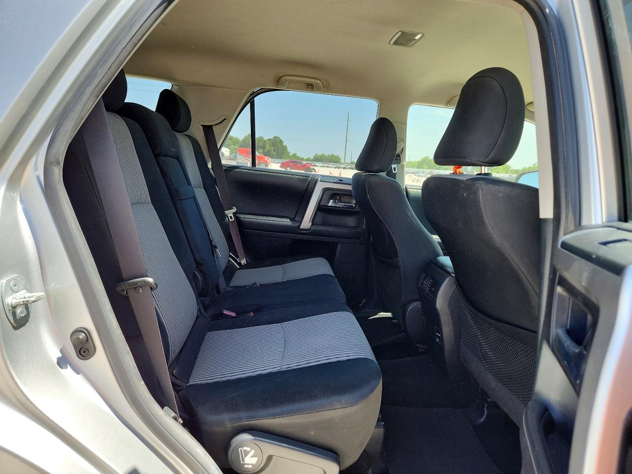 2015 Toyota 4runner Sr5 Silver vin: JTEBU5JR3F5271262