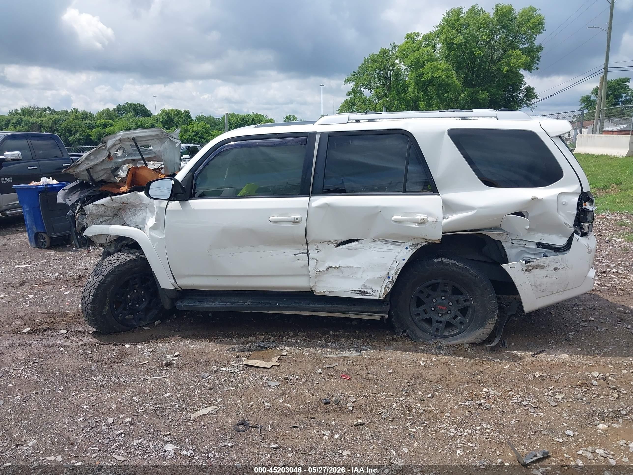 2016 Toyota 4runner Sr5 Premium White vin: JTEBU5JR3G5309137