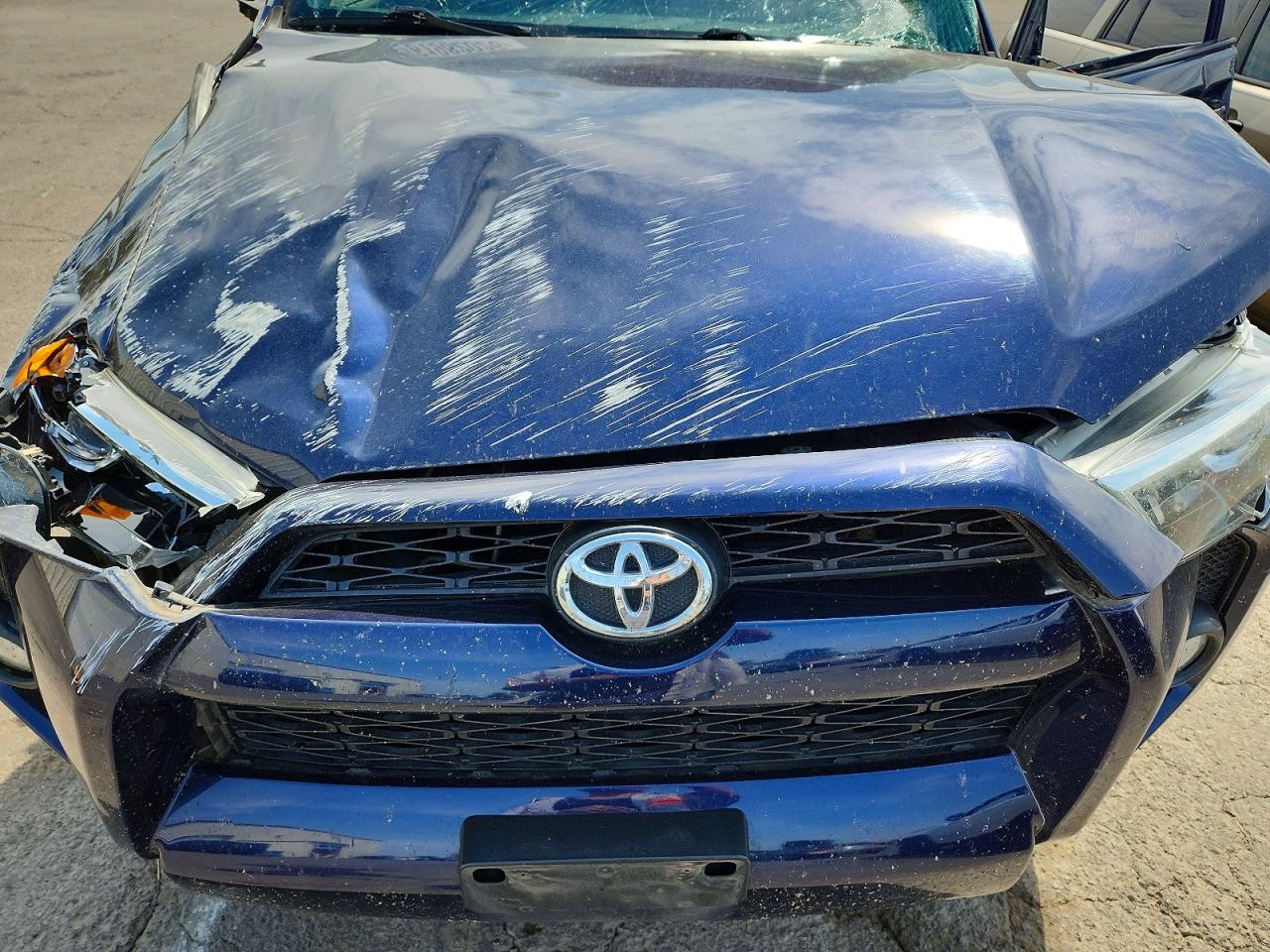 2018 Toyota 4runner Sr5 Blue vin: JTEBU5JR3J5604195