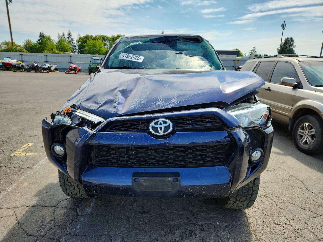 2018 Toyota 4runner Sr5 Blue vin: JTEBU5JR3J5604195