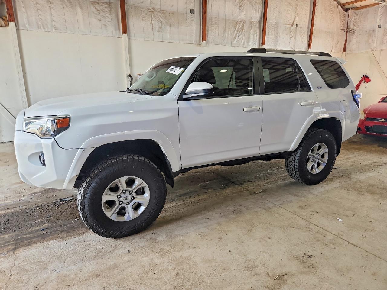 2020 Toyota 4runner Sr5 White vin: JTEBU5JR3L5802360