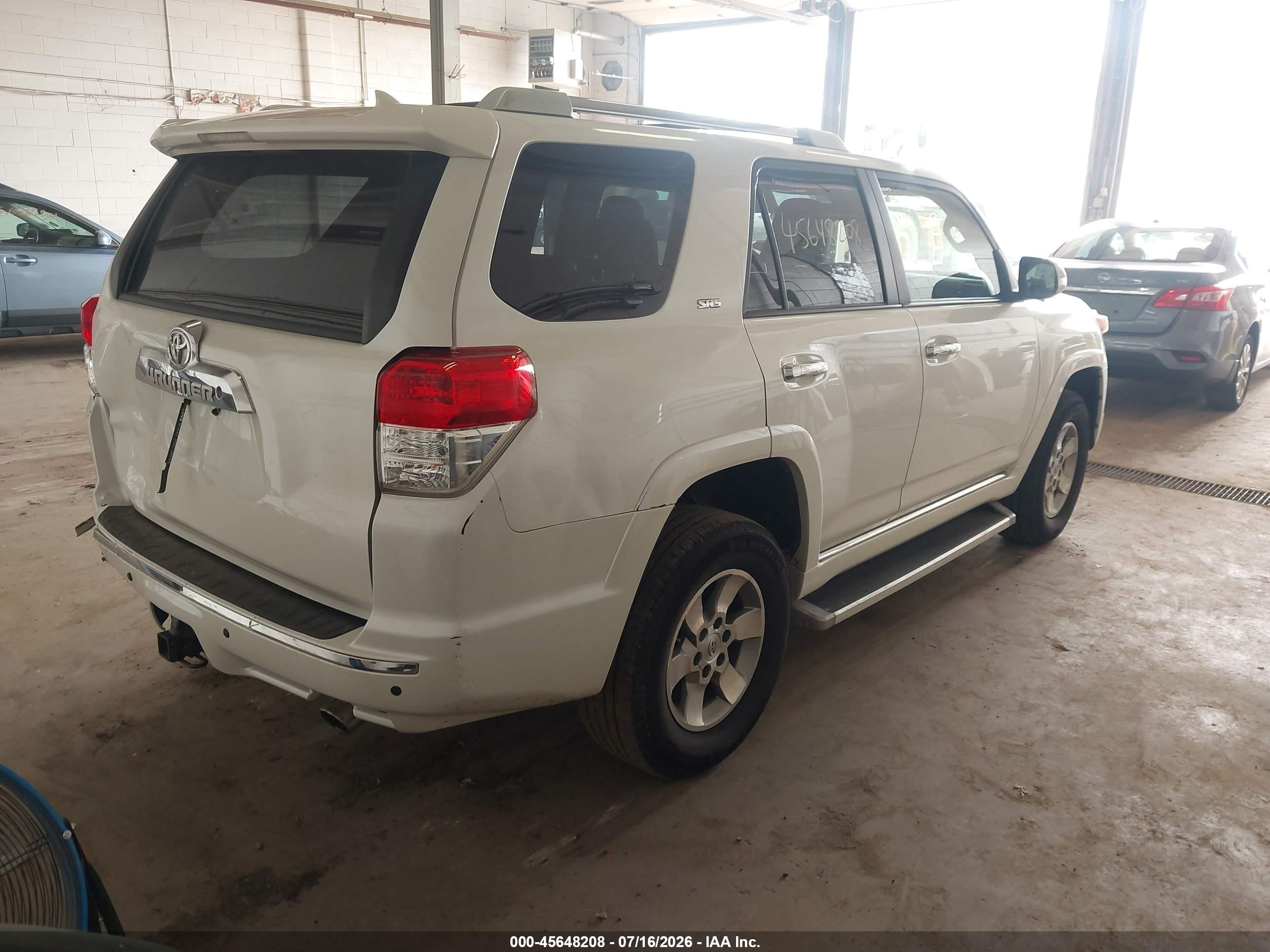 2010 Toyota 4runner Sr5 V6 White vin: JTEBU5JR4A5027404