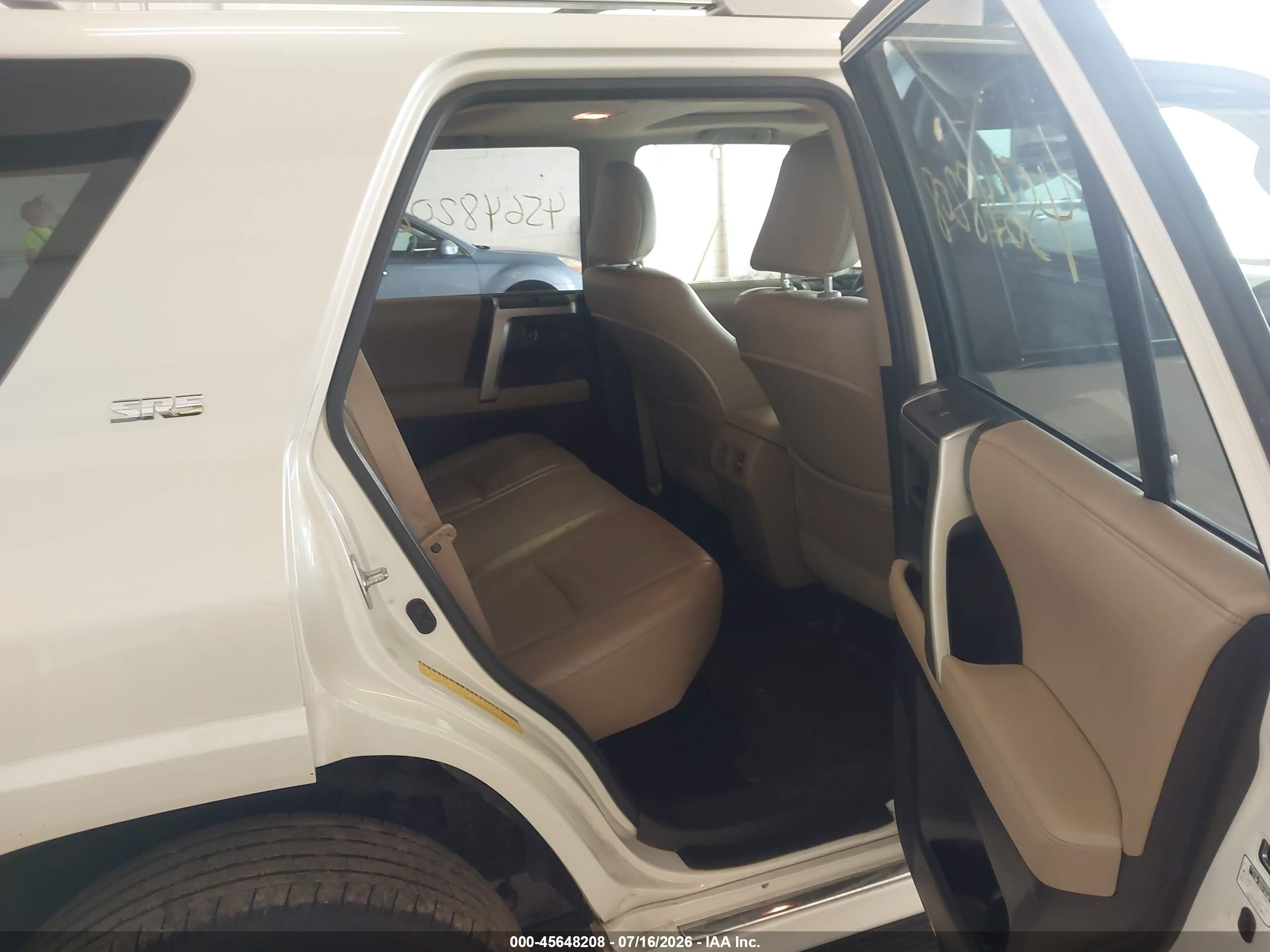 2010 Toyota 4runner Sr5 V6 White vin: JTEBU5JR4A5027404