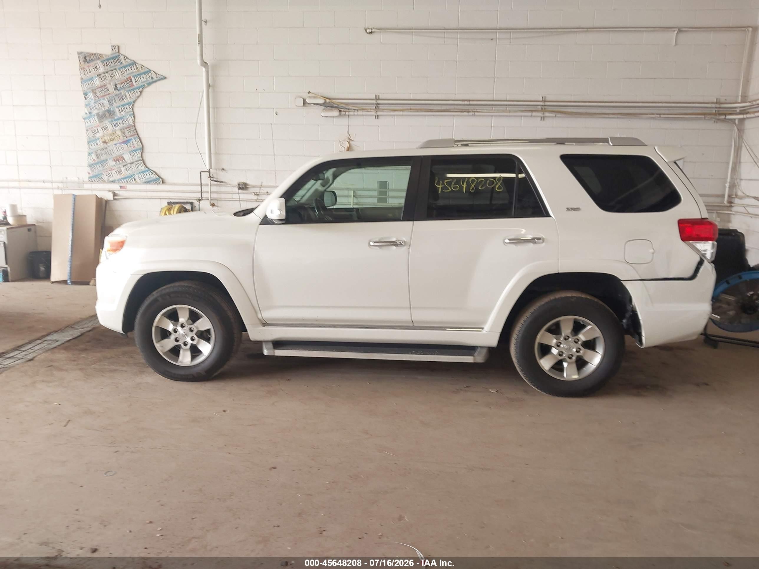 2010 Toyota 4runner Sr5 V6 White vin: JTEBU5JR4A5027404