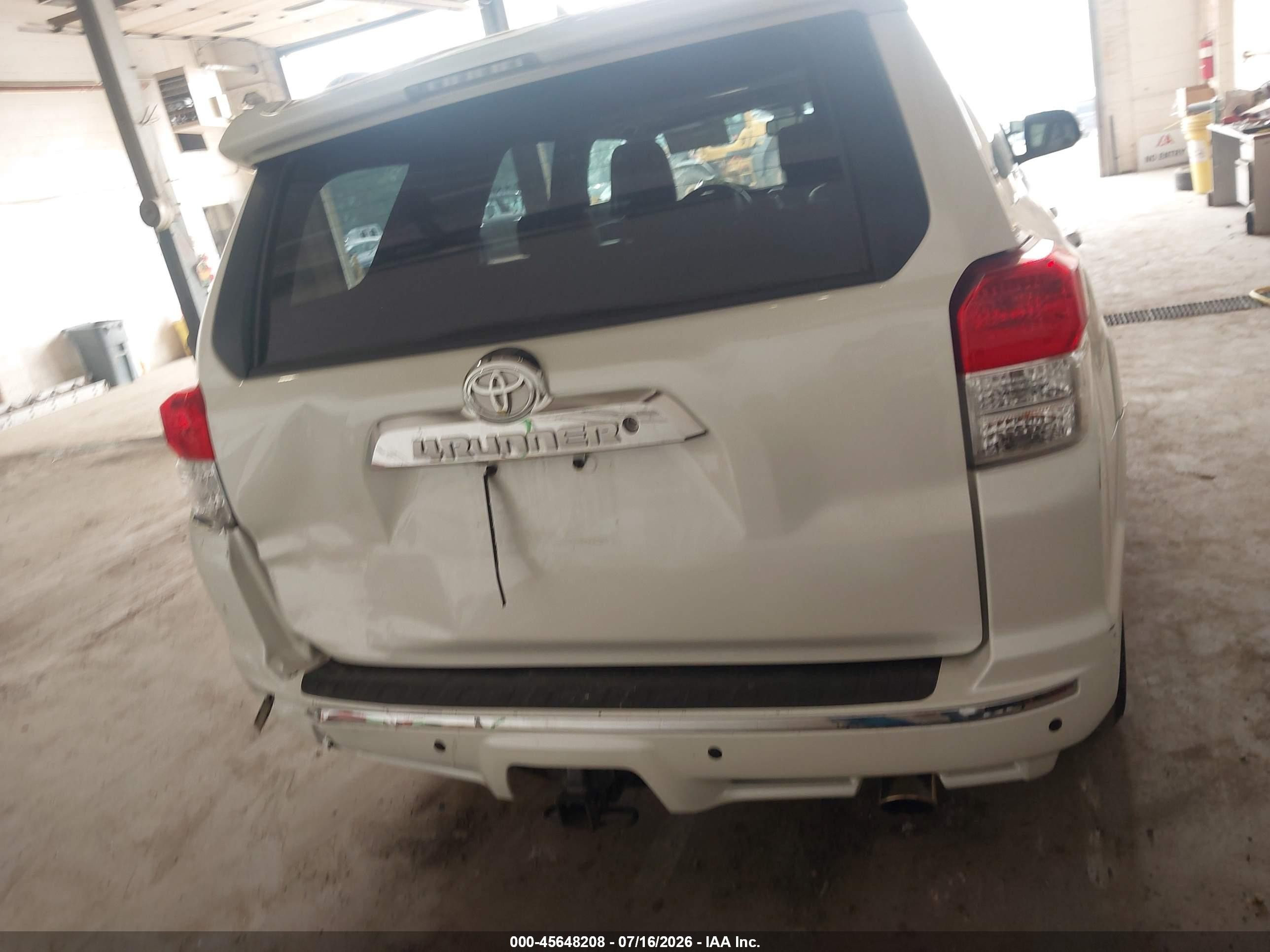 2010 Toyota 4runner Sr5 V6 White vin: JTEBU5JR4A5027404