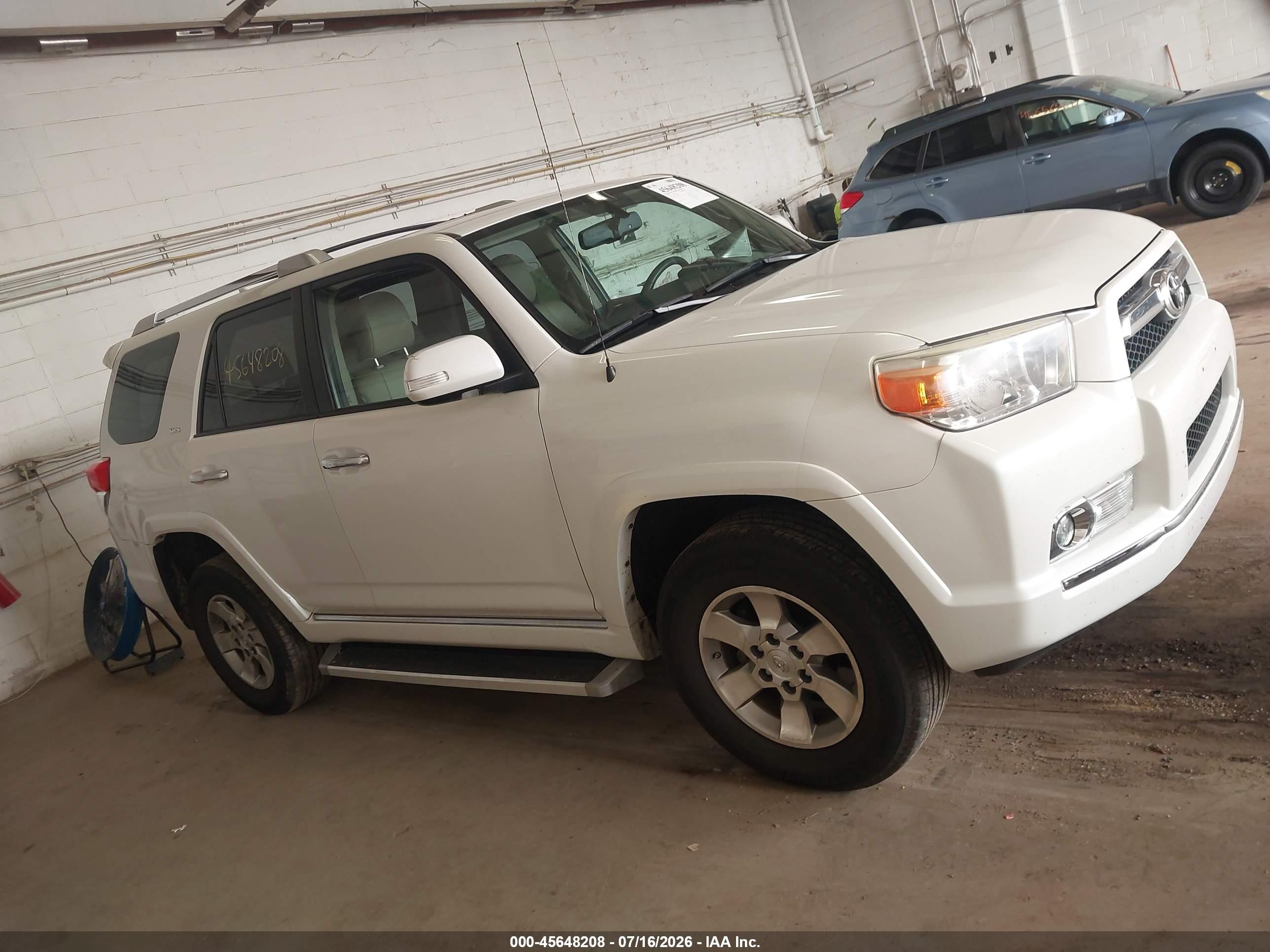 2010 Toyota 4runner Sr5 V6 White vin: JTEBU5JR4A5027404