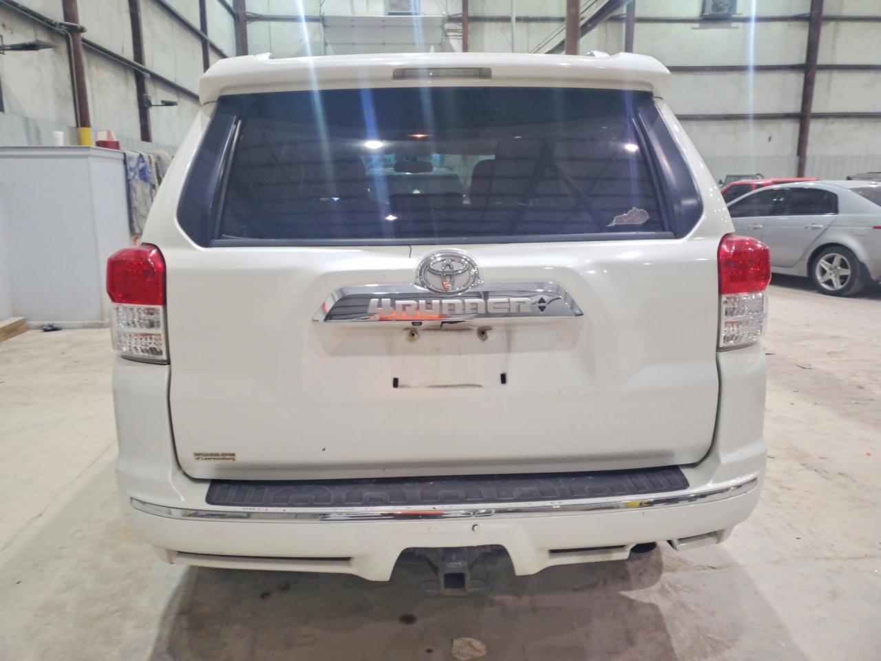 2011 Toyota 4runner Limited White vin: JTEBU5JR4B5034452