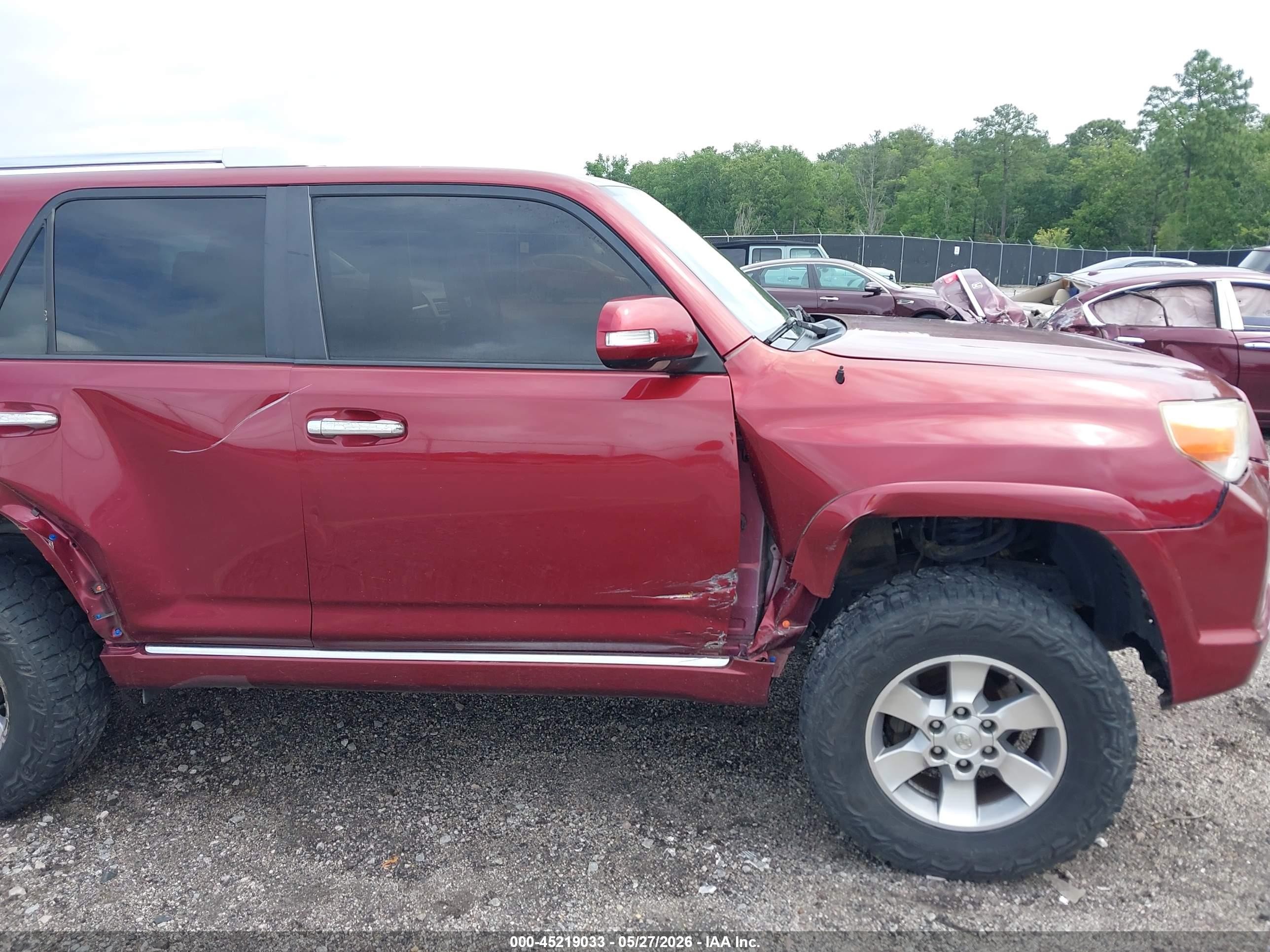 2011 Toyota 4runner Sr5 V6 Red vin: JTEBU5JR4B5042227