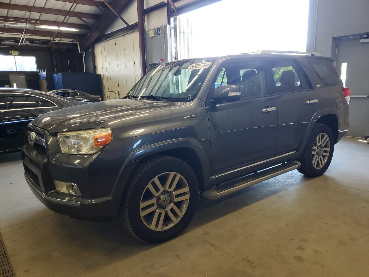 2011 Toyota 4runner Sr5 Серый vin: JTEBU5JR4B5043944