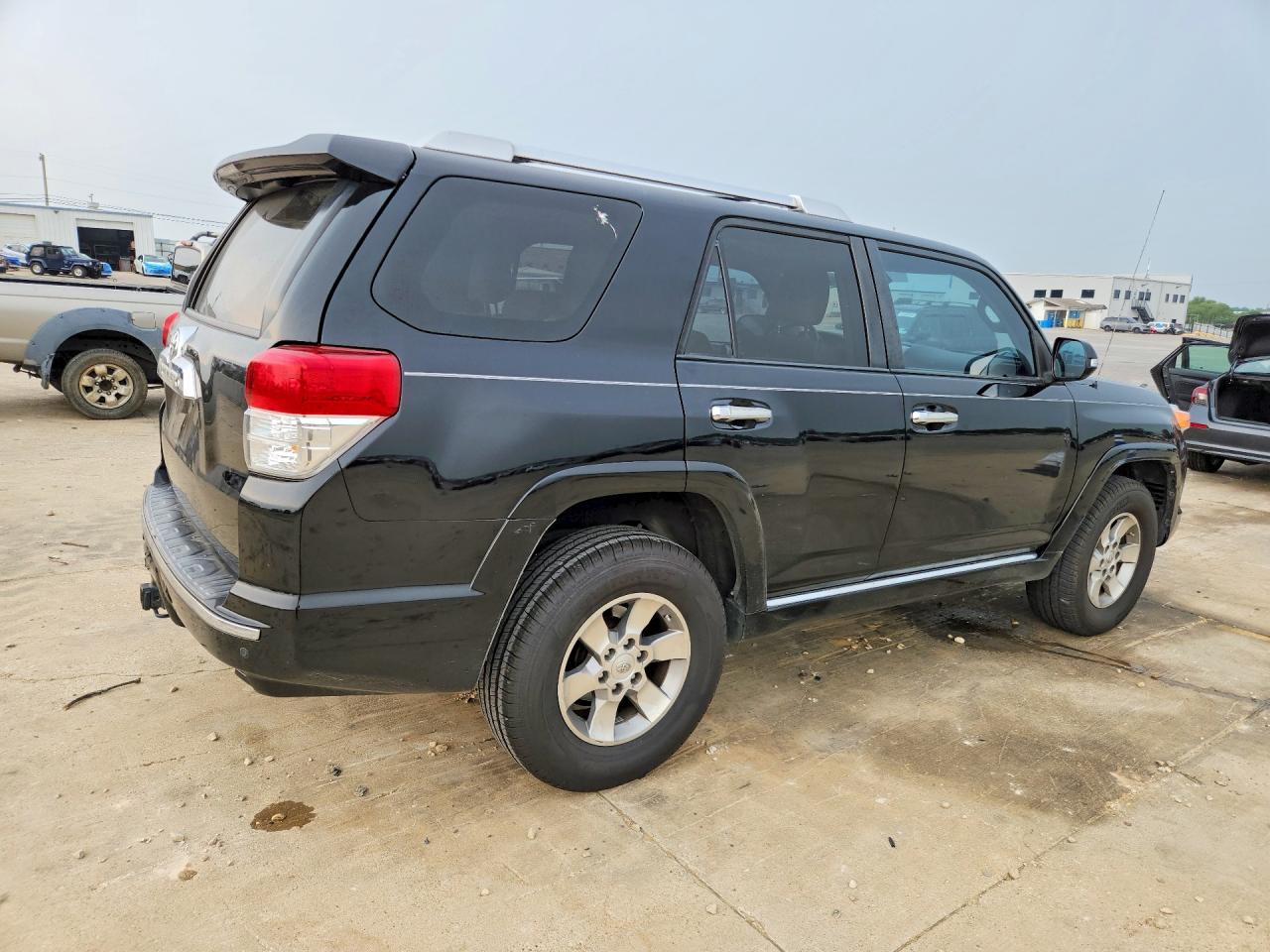 2011 Toyota 4runner Sr5 Черный vin: JTEBU5JR4B5046455