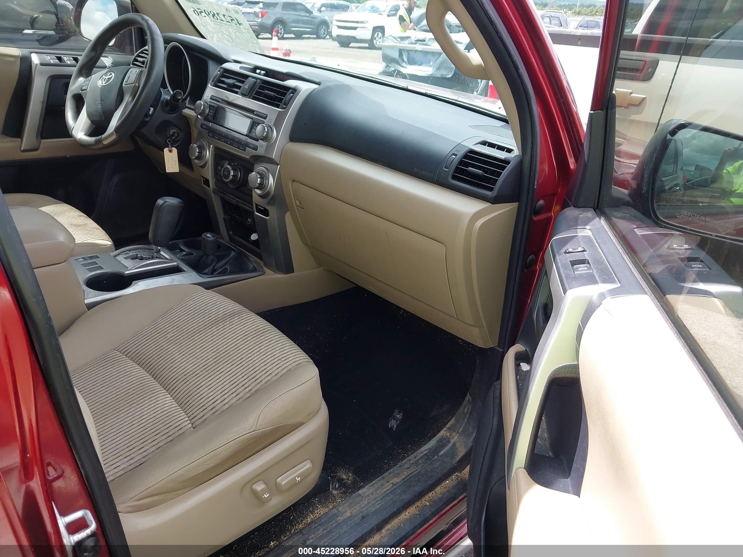 2012 Toyota 4runner Sr5 Red vin: JTEBU5JR4C5106560