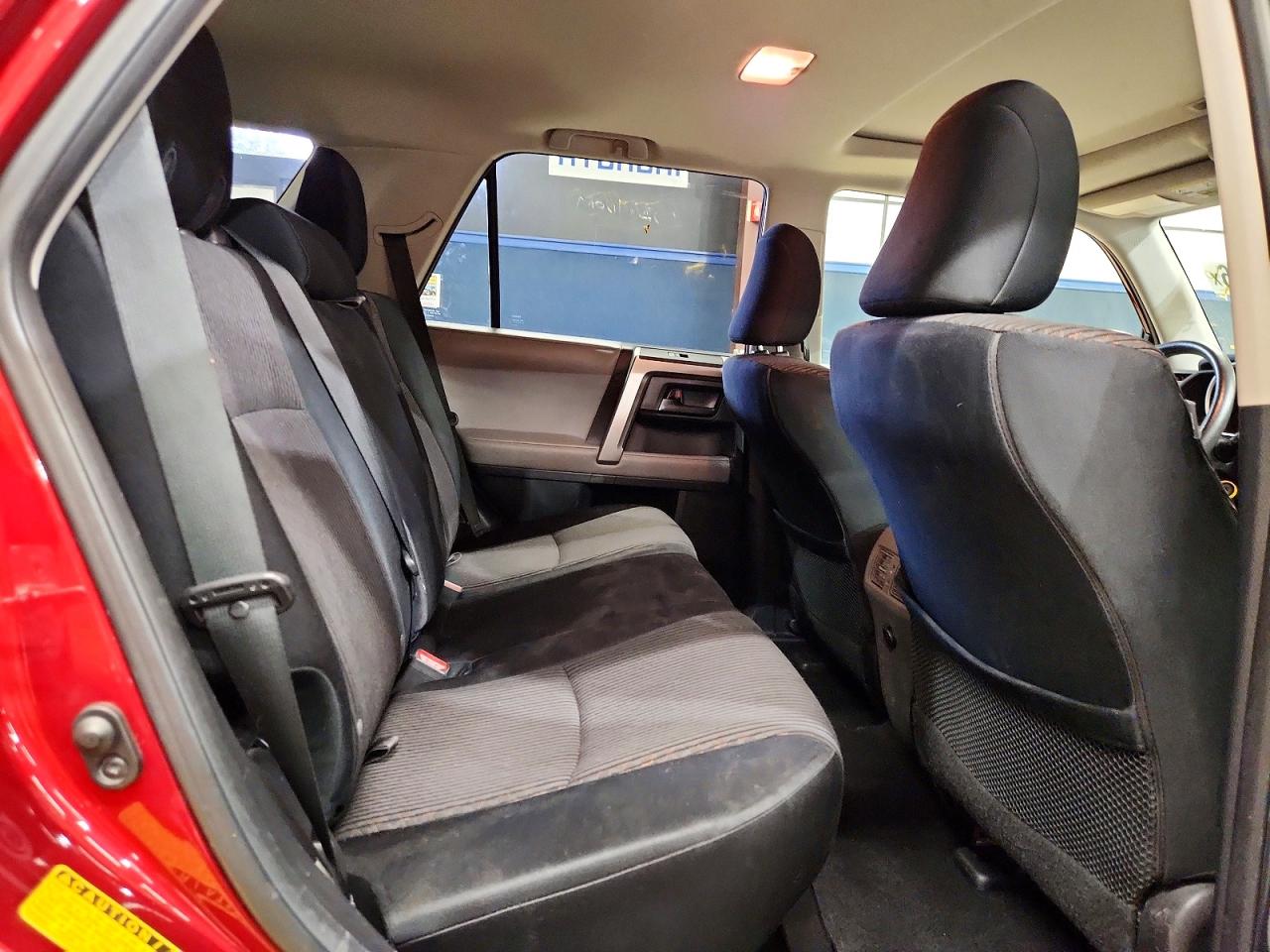 2012 Toyota 4runner Sr5 Red vin: JTEBU5JR4C5108342