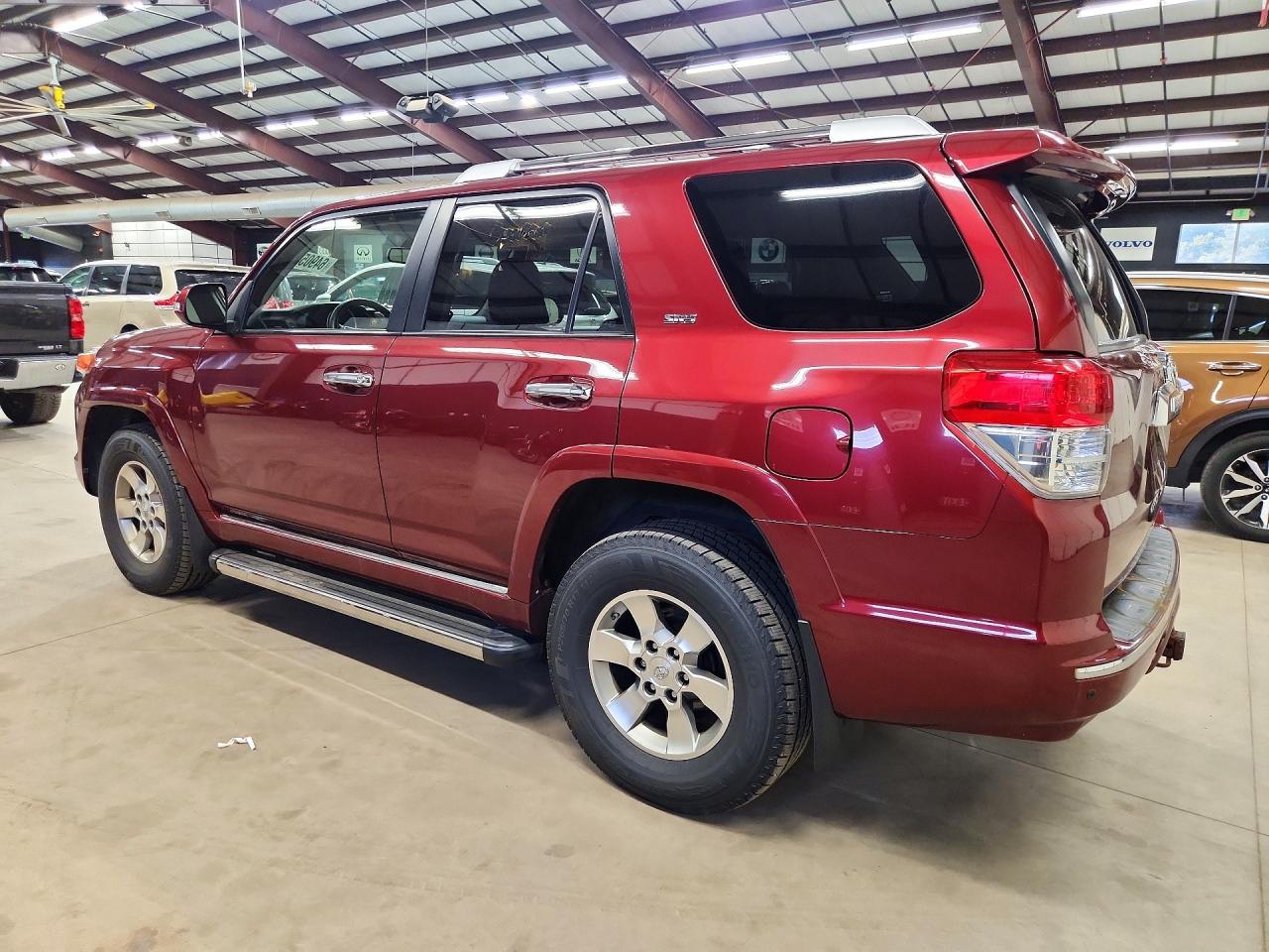 2012 Toyota 4runner Sr5 Red vin: JTEBU5JR4C5108342