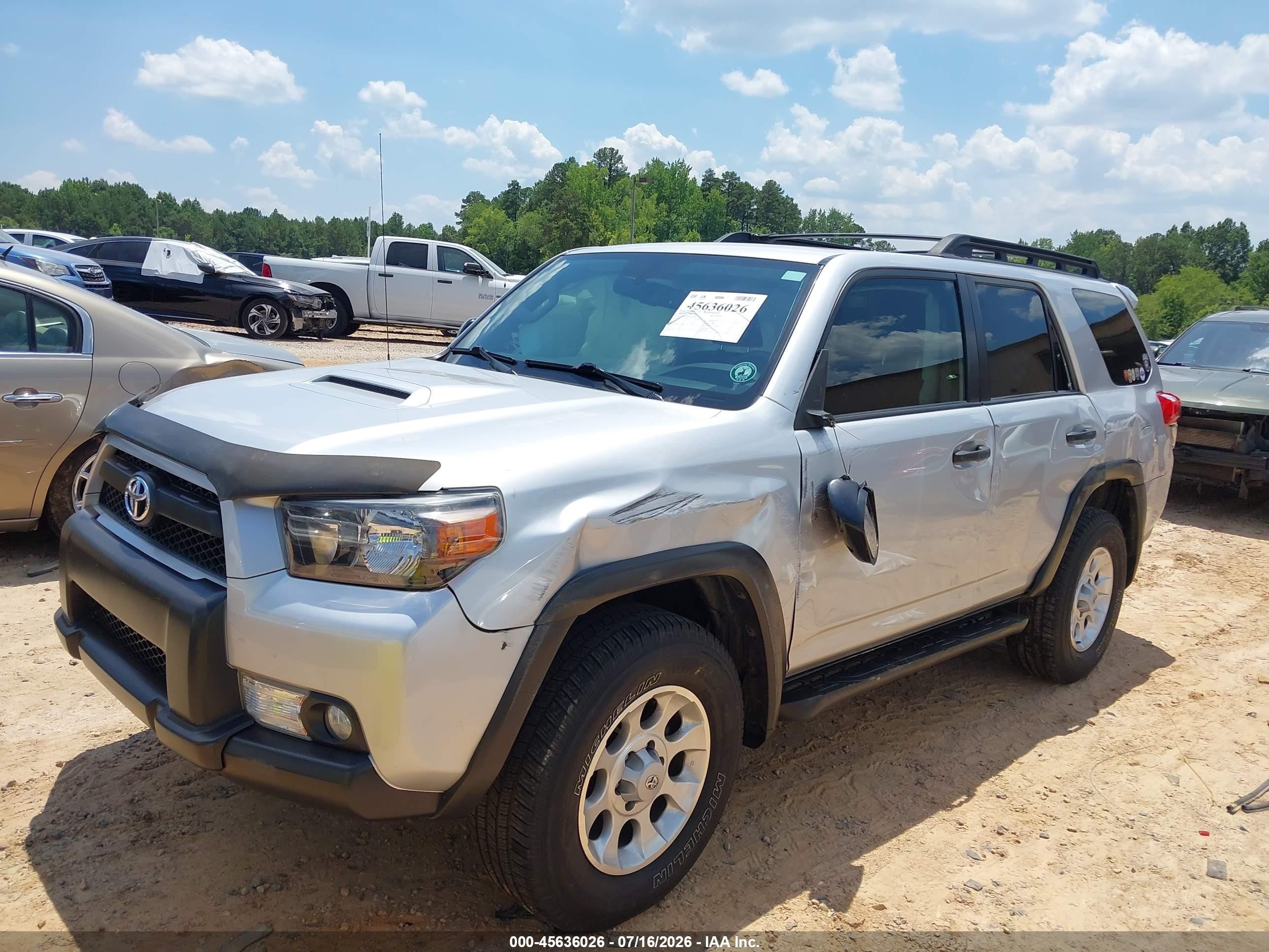 2013 Toyota 4runner Trail Silver vin: JTEBU5JR4D5114708