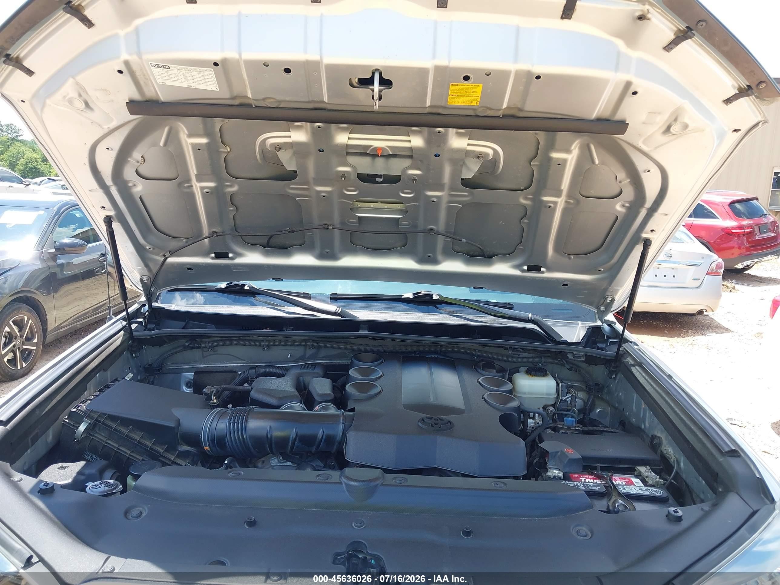 2013 Toyota 4runner Trail Silver vin: JTEBU5JR4D5114708