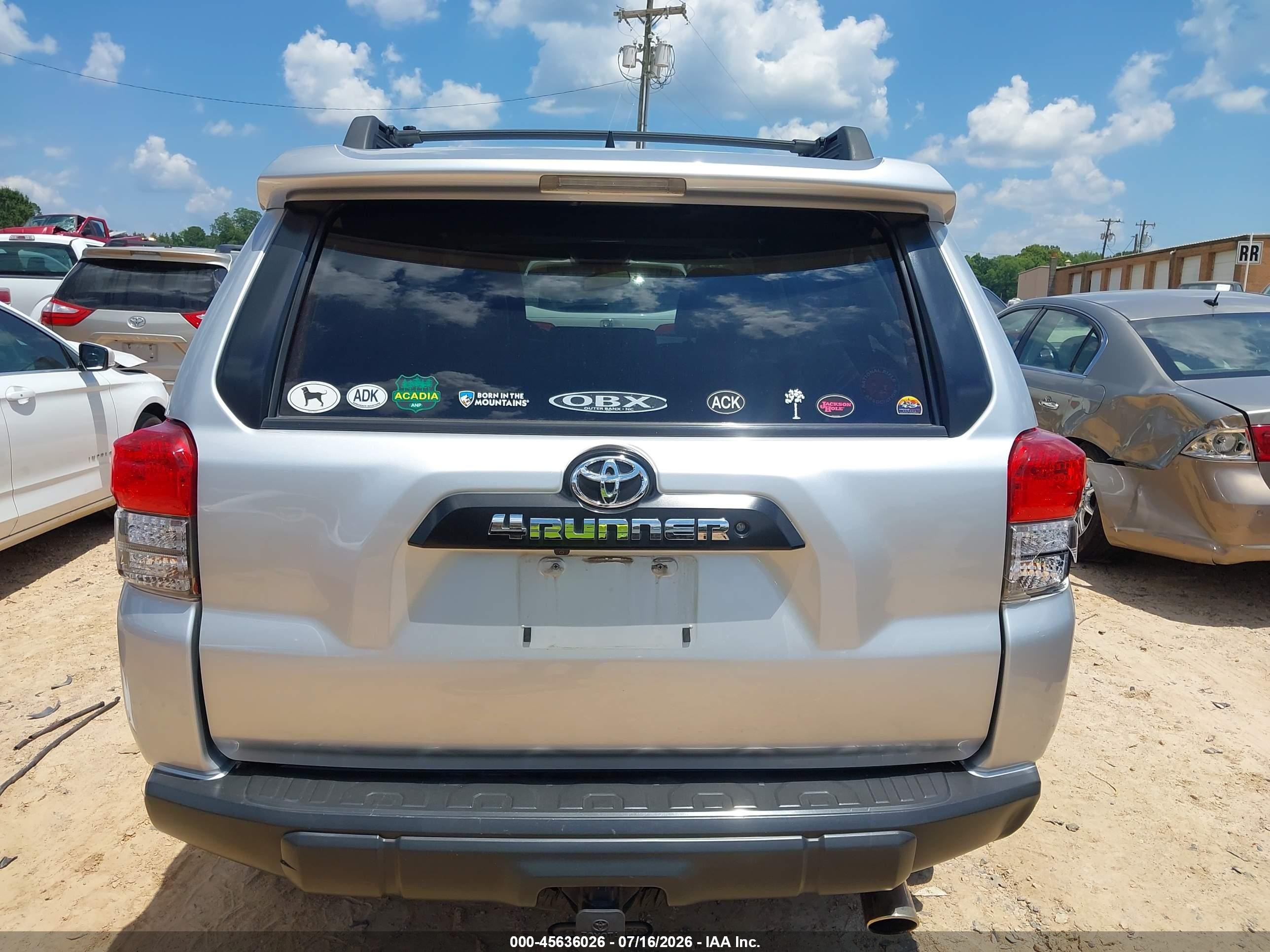 2013 Toyota 4runner Trail Silver vin: JTEBU5JR4D5114708