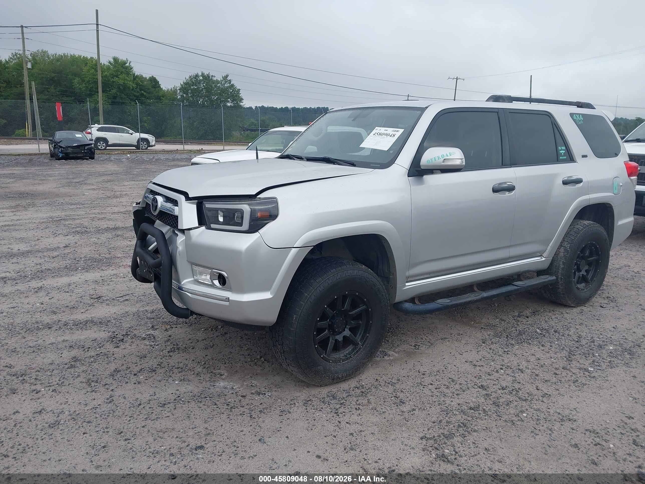 2013 Toyota 4runner Sr5 Silver vin: JTEBU5JR4D5147286