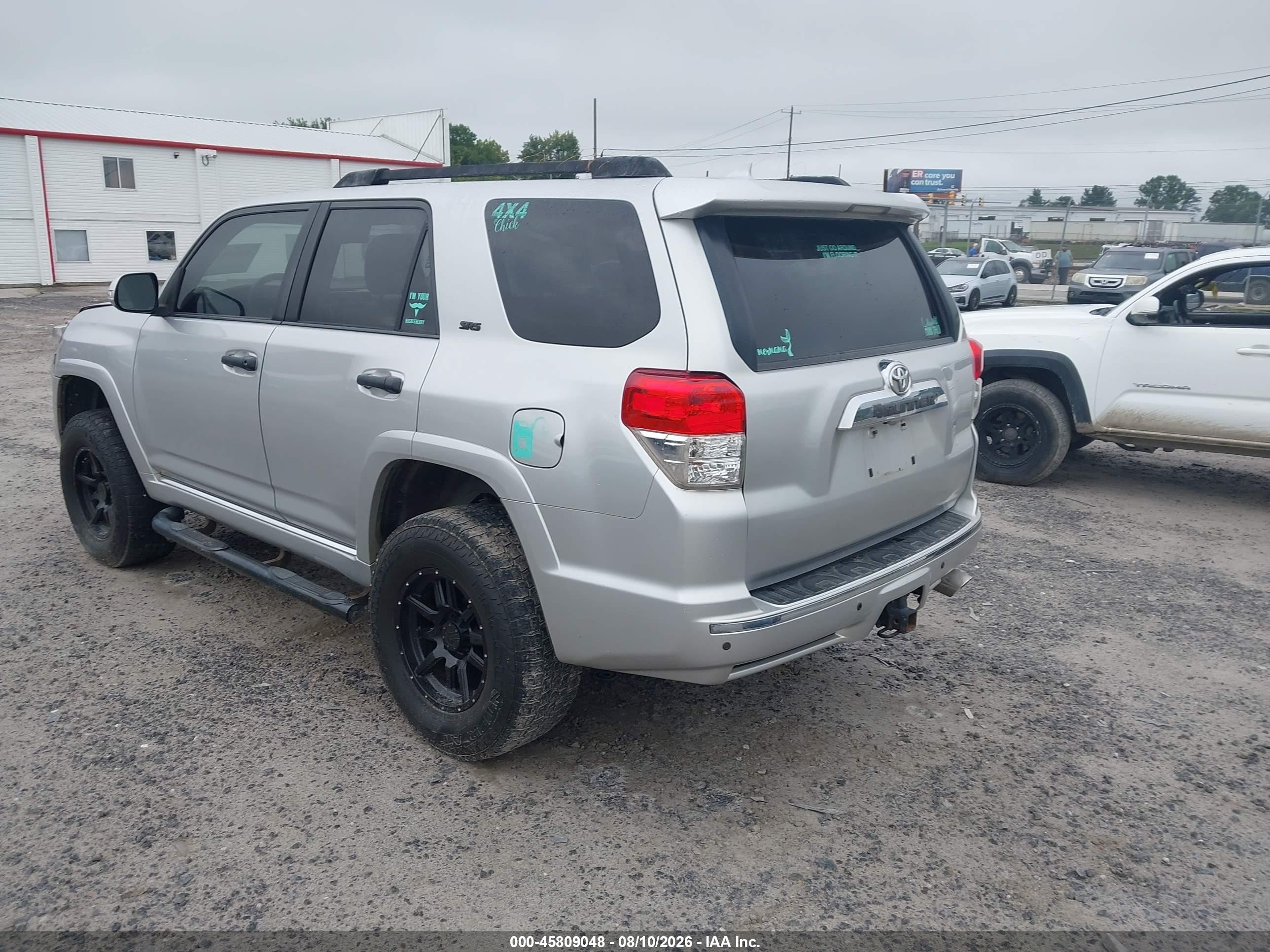 2013 Toyota 4runner Sr5 Silver vin: JTEBU5JR4D5147286