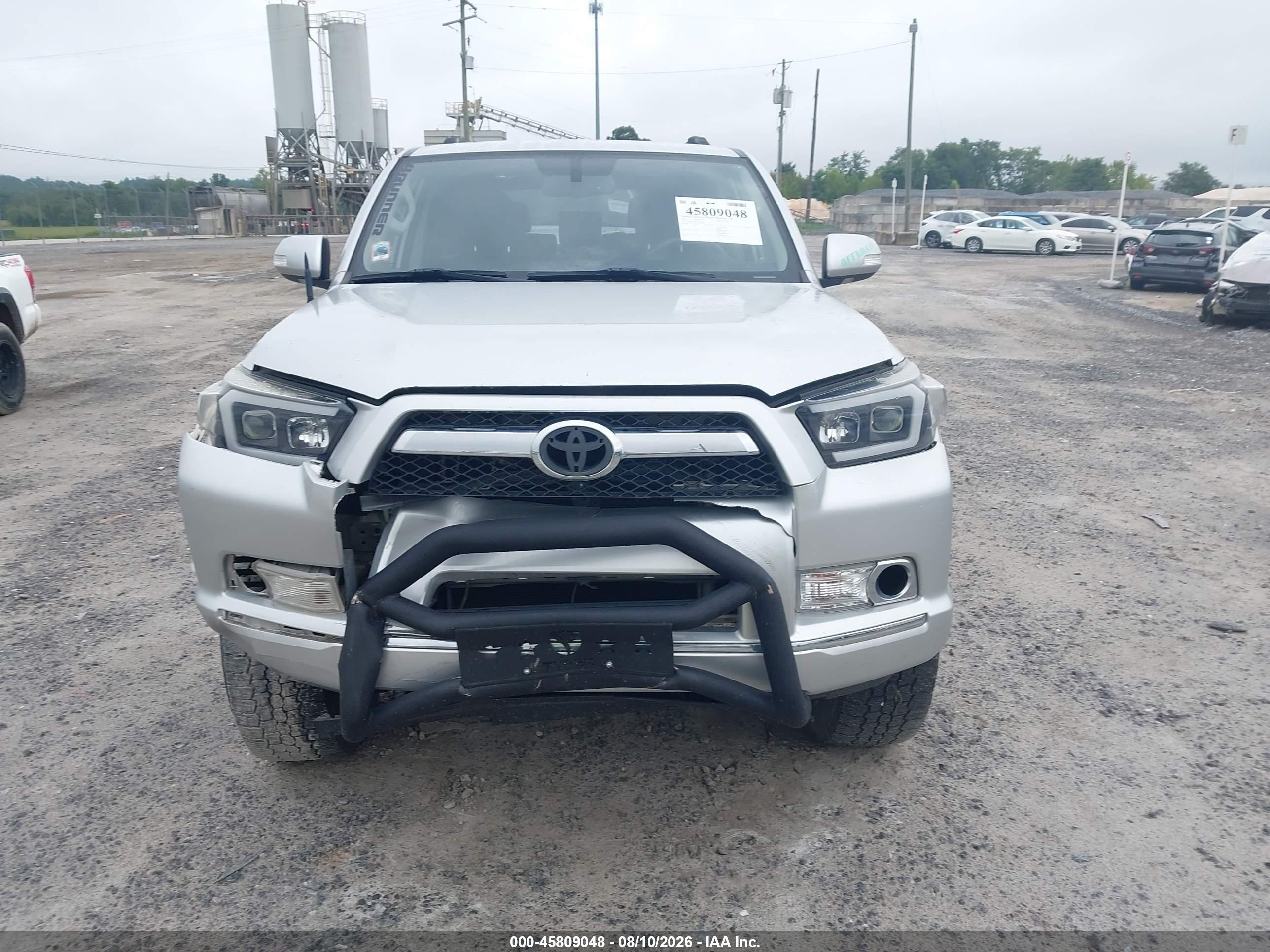 2013 Toyota 4runner Sr5 Silver vin: JTEBU5JR4D5147286