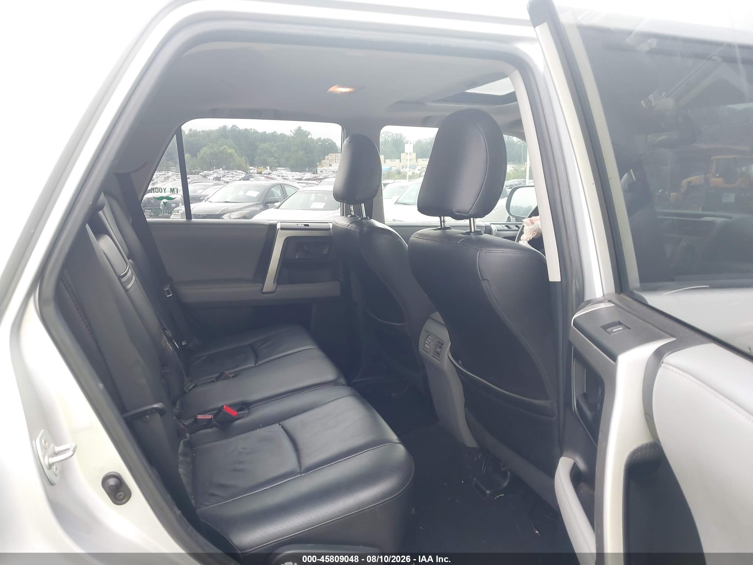 2013 Toyota 4runner Sr5 Silver vin: JTEBU5JR4D5147286
