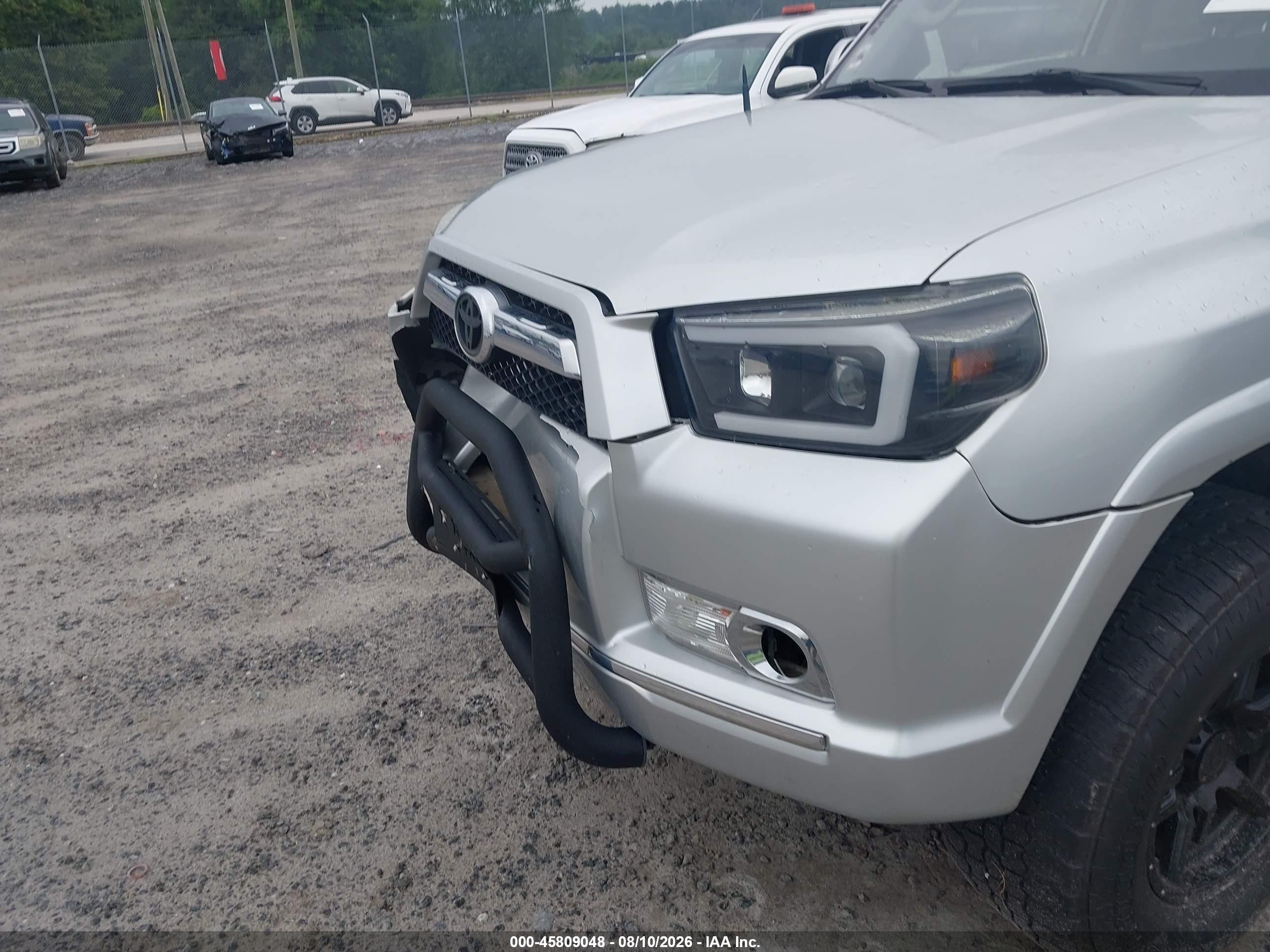 2013 Toyota 4runner Sr5 Silver vin: JTEBU5JR4D5147286