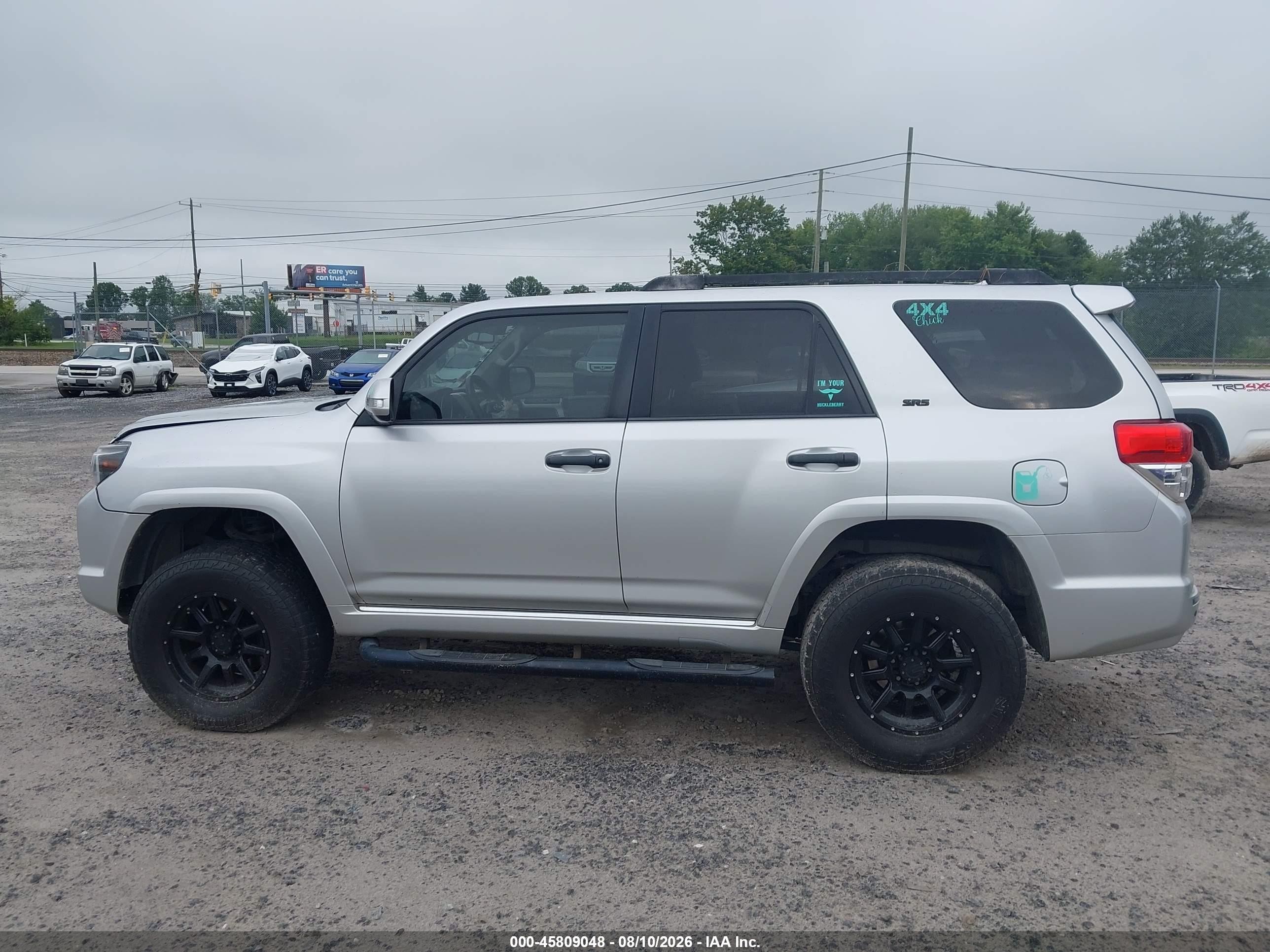 2013 Toyota 4runner Sr5 Silver vin: JTEBU5JR4D5147286
