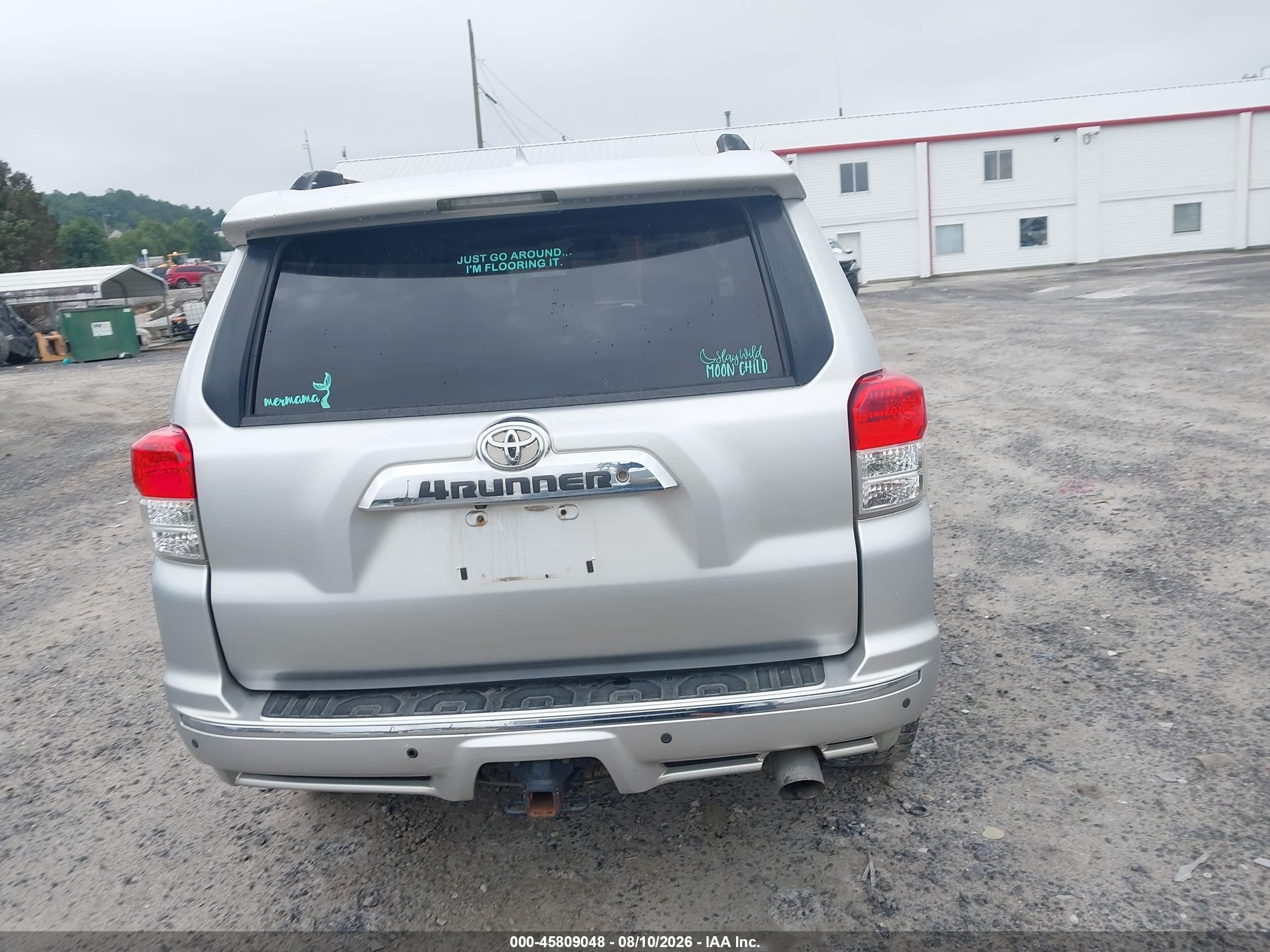 2013 Toyota 4runner Sr5 Silver vin: JTEBU5JR4D5147286