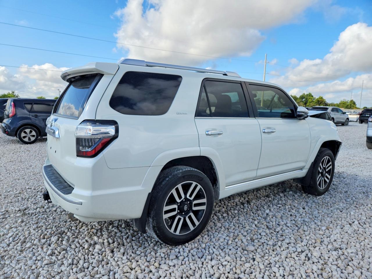 2014 Toyota 4runner 4d 4x2 Белый vin: JTEBU5JR4E5161772