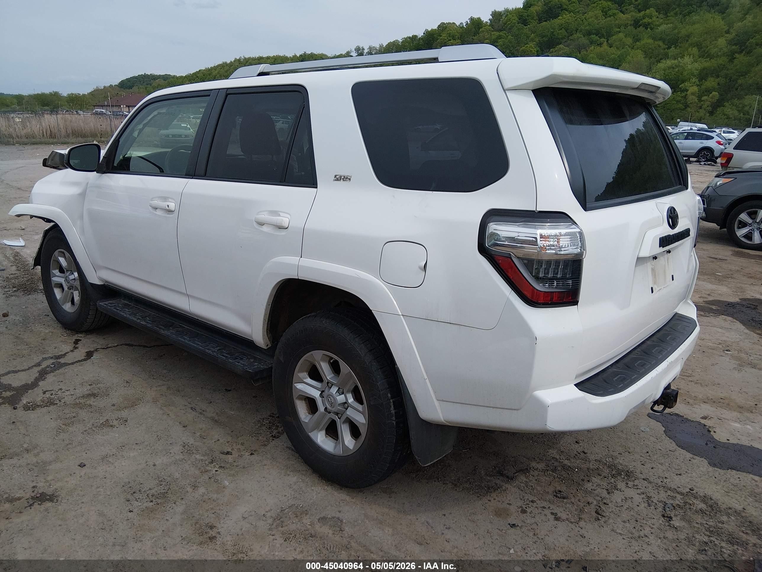2014 Toyota 4runner Sr5 White vin: JTEBU5JR4E5190253