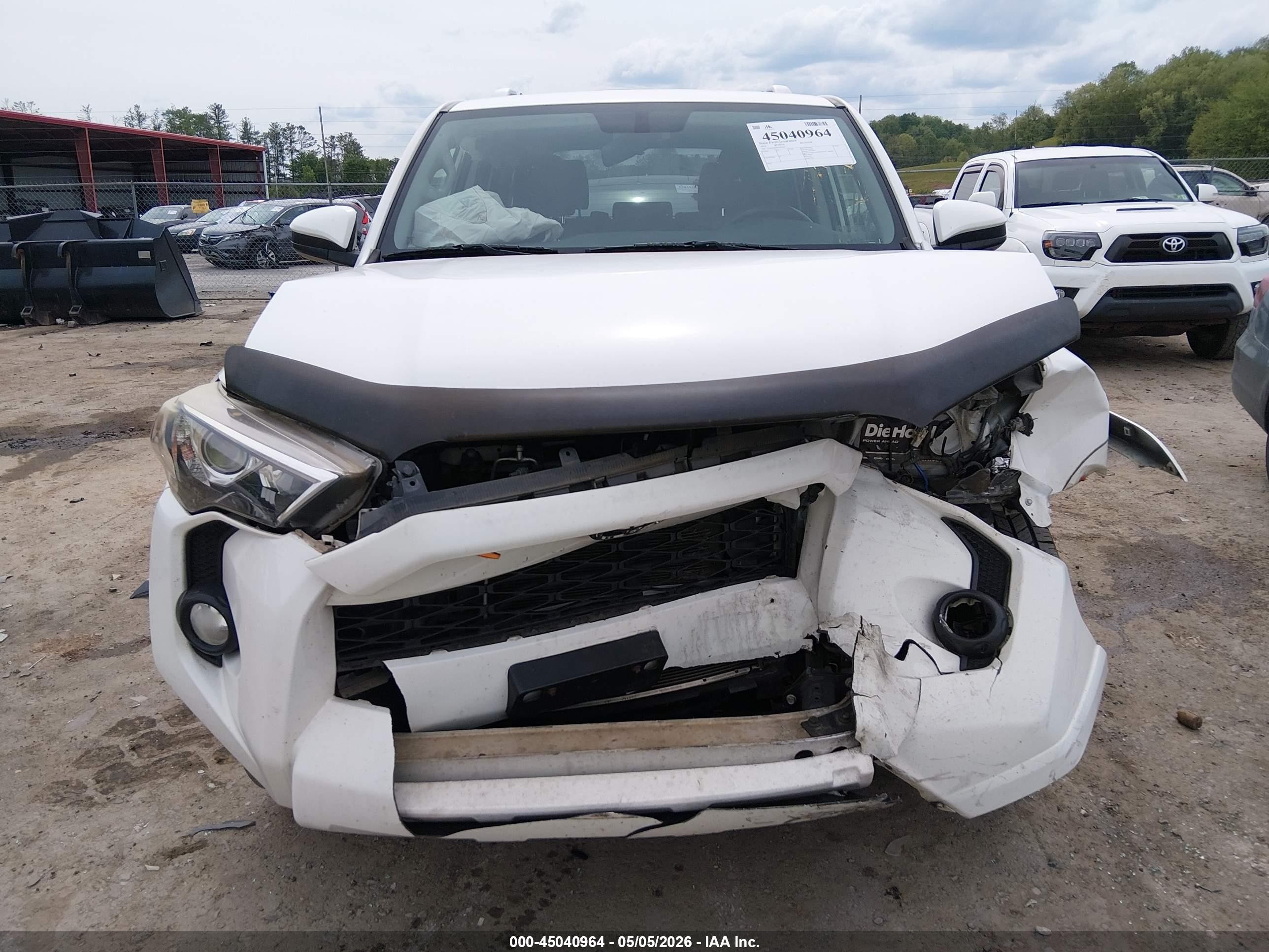 2014 Toyota 4runner Sr5 White vin: JTEBU5JR4E5190253