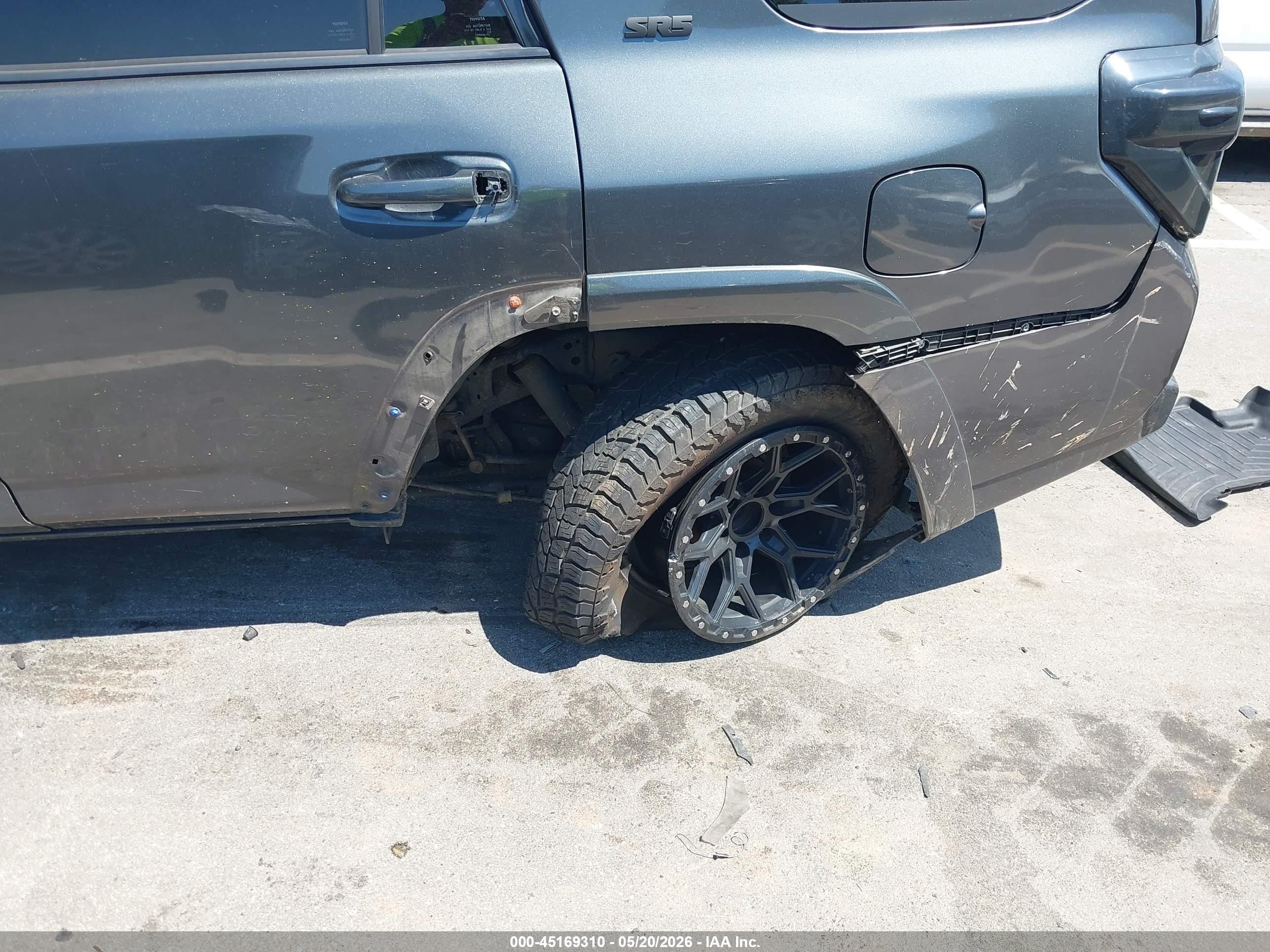 2015 Toyota 4runner Sr5 Gray vin: JTEBU5JR4F5218537