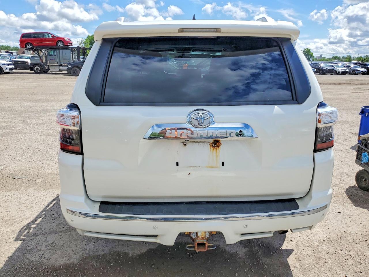 2015 Toyota 4runner Sr5 White vin: JTEBU5JR4F5246323