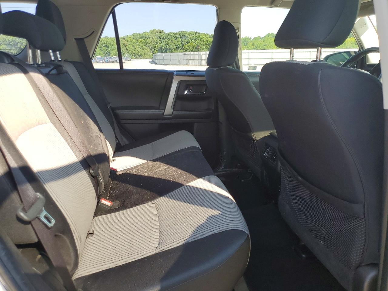 2015 Toyota 4runner Sr5 Silver vin: JTEBU5JR4F5276759
