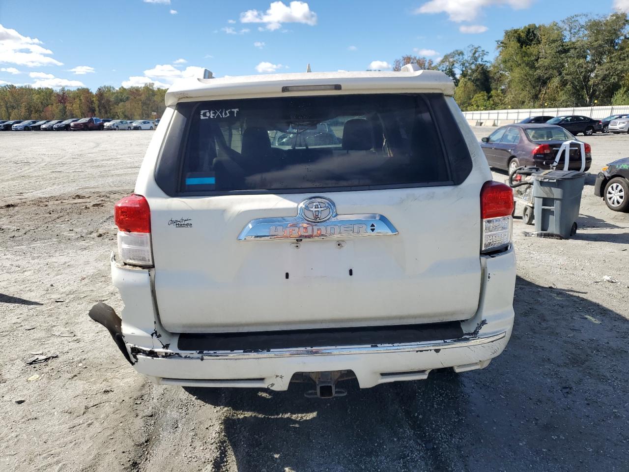 2011 Toyota 4runner Sr5 White vin: JTEBU5JR5B5039885
