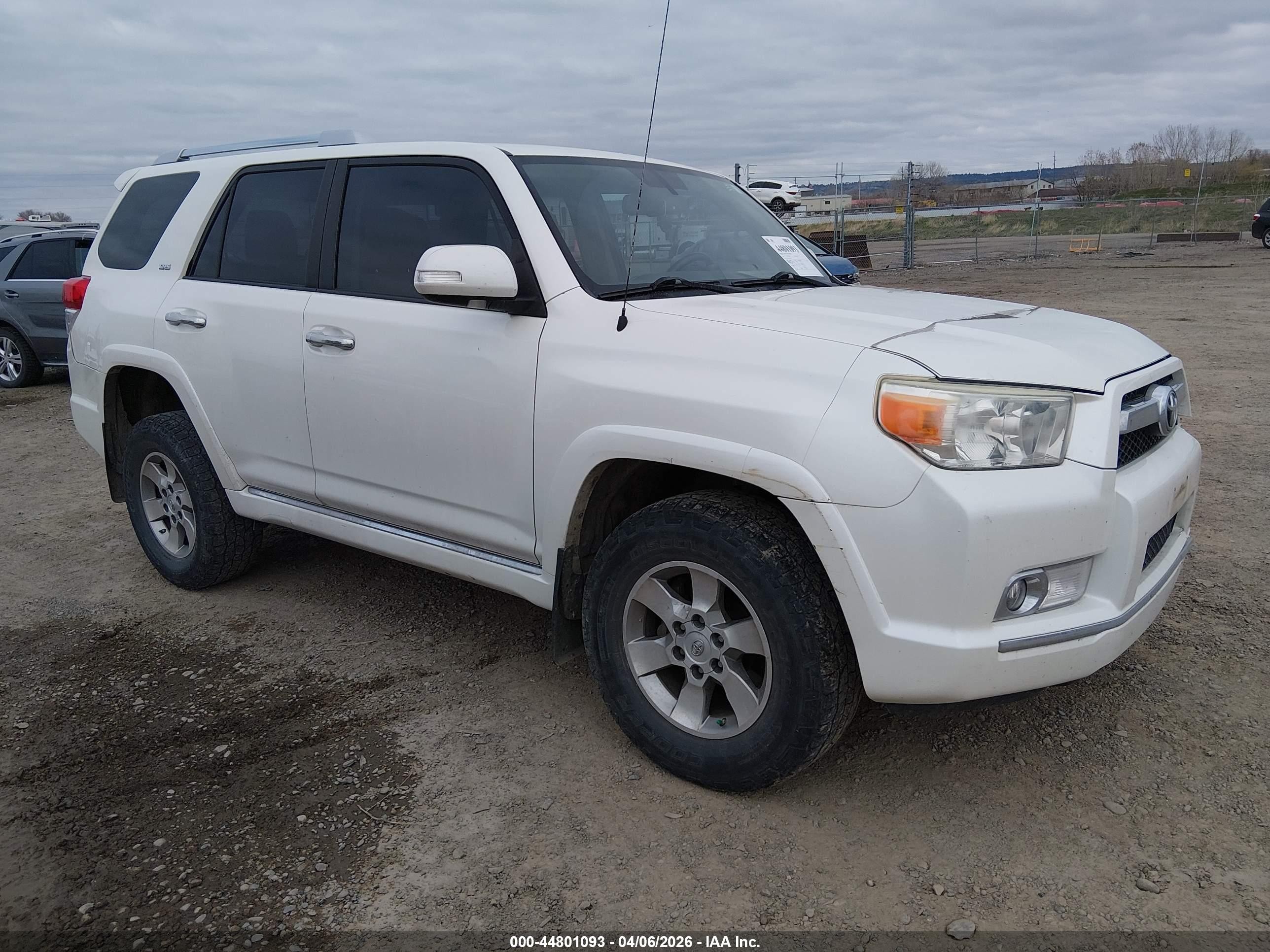 2011 Toyota 4runner Sr5 V6 White vin: JTEBU5JR5B5072496