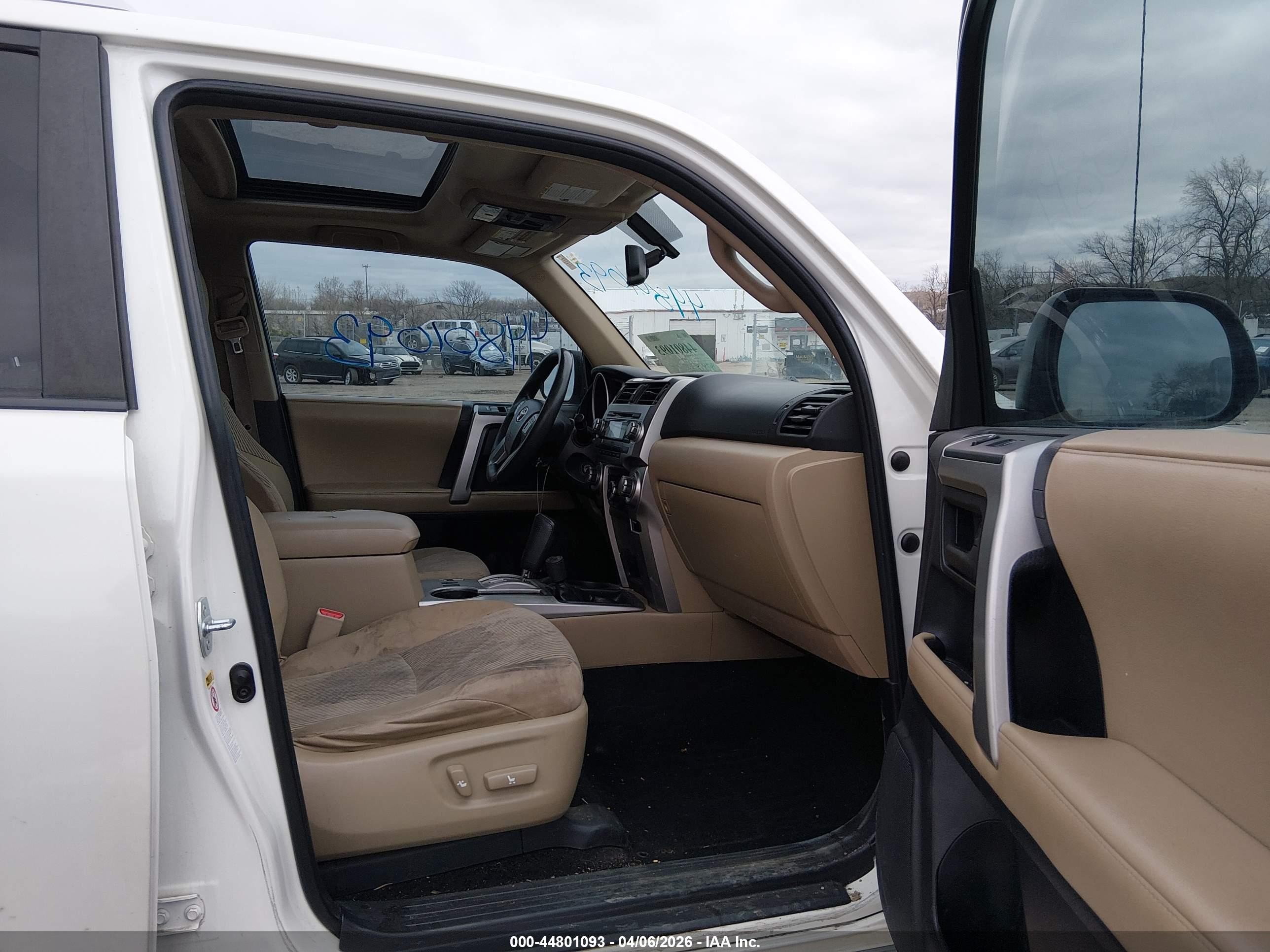 2011 Toyota 4runner Sr5 V6 White vin: JTEBU5JR5B5072496