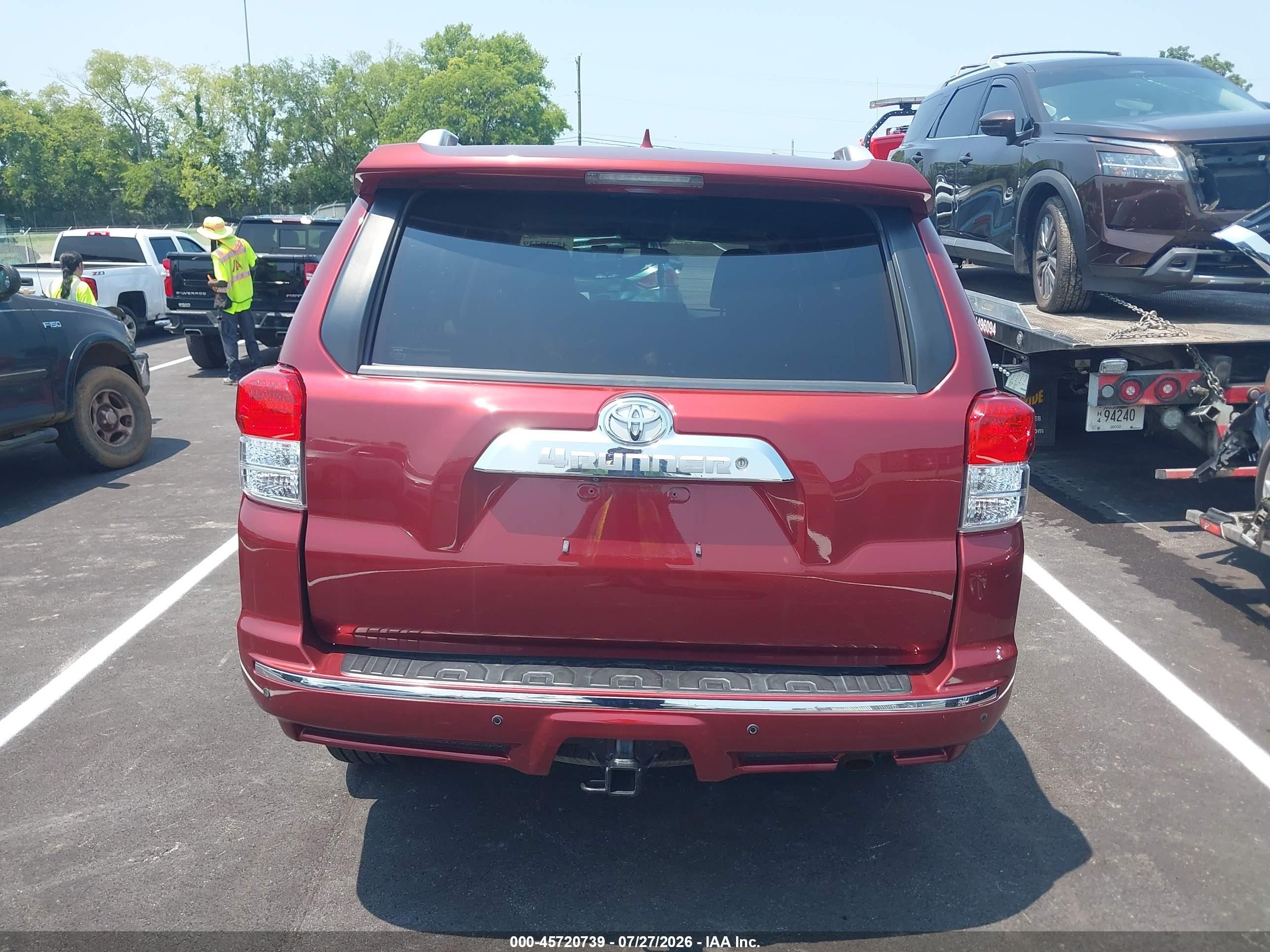 2012 Toyota 4runner Sr5 Maroon vin: JTEBU5JR5C5079983