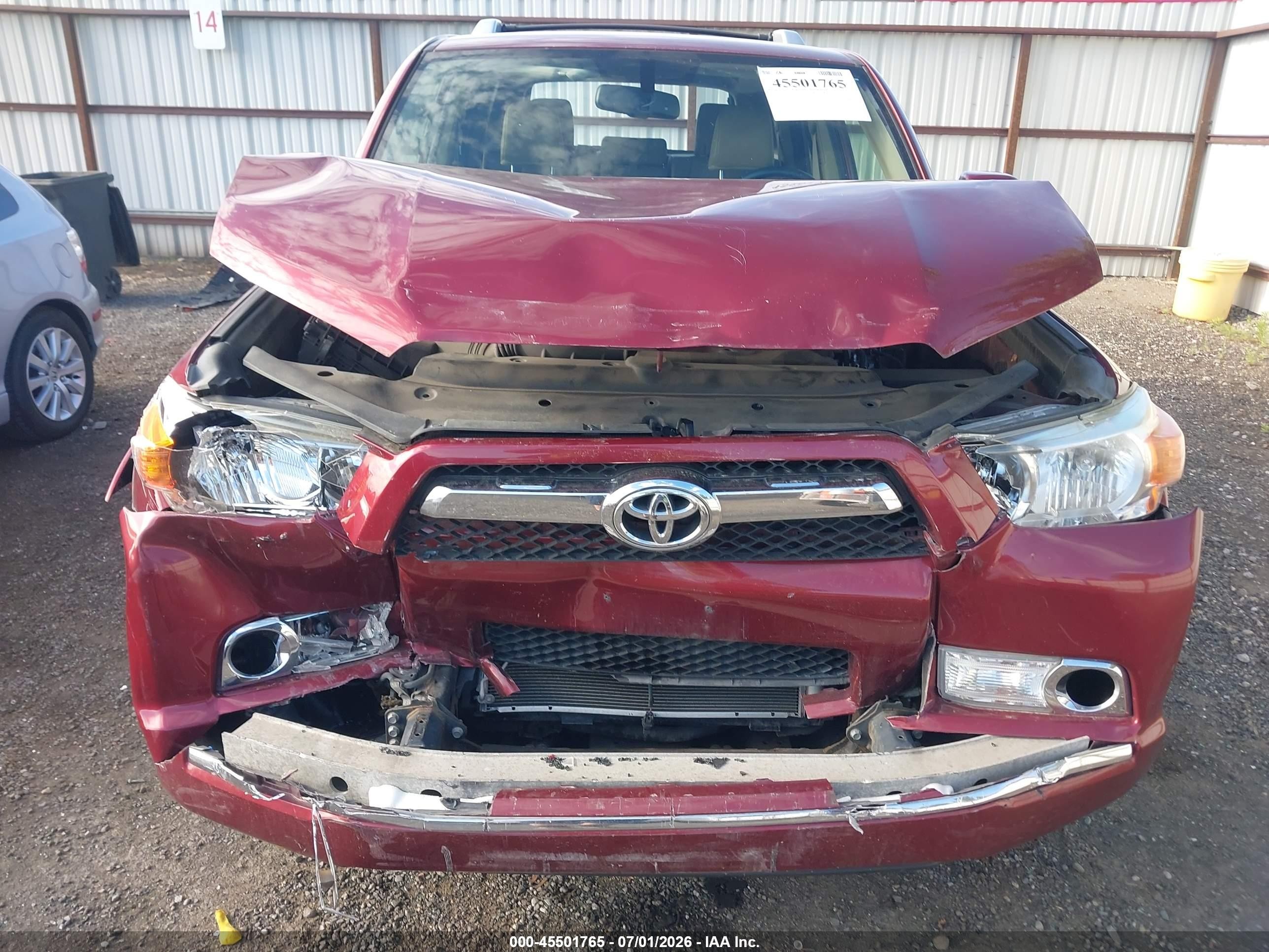 2013 Toyota 4runner Sr5 Red vin: JTEBU5JR5D5120632