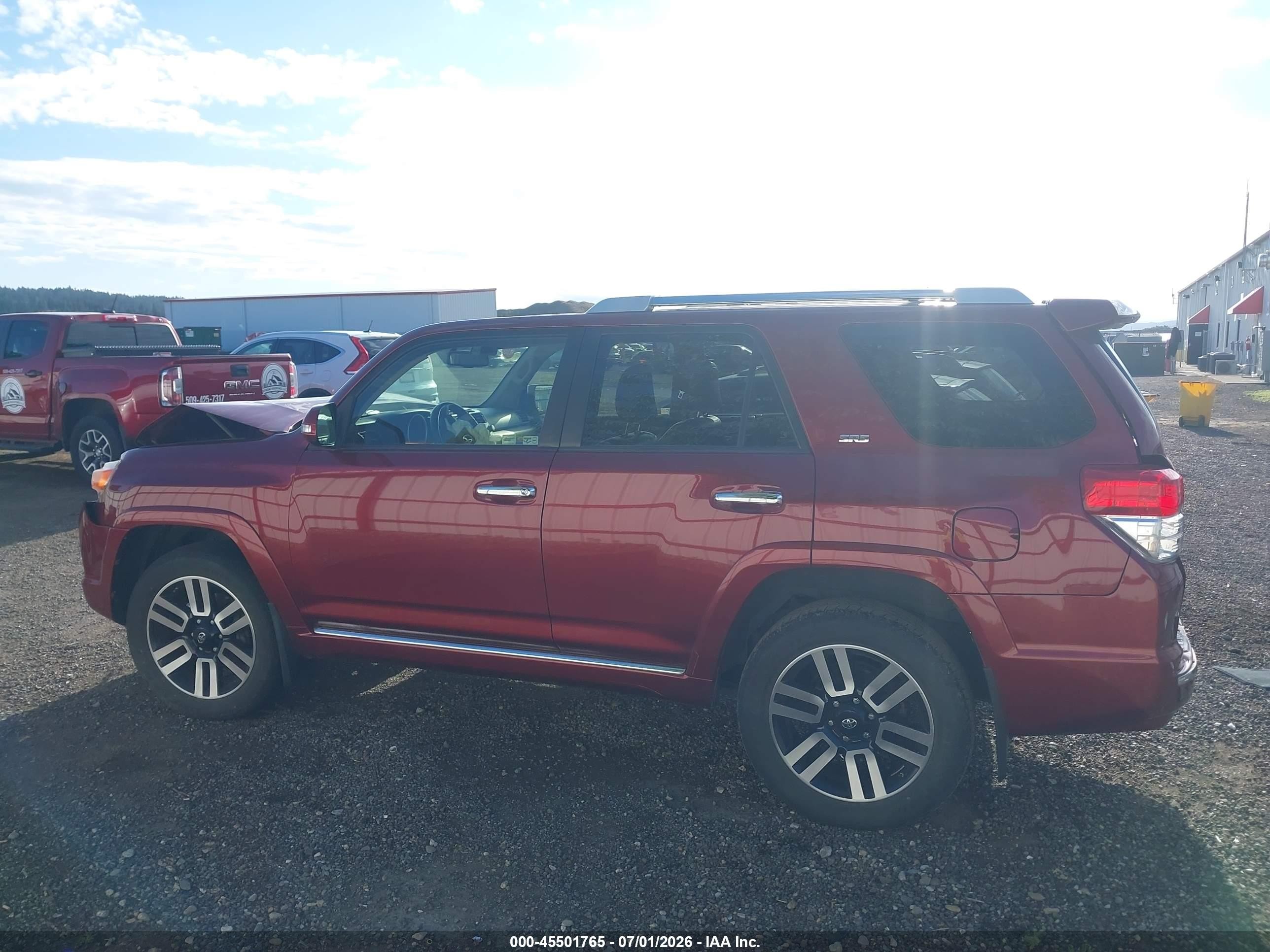 2013 Toyota 4runner Sr5 Red vin: JTEBU5JR5D5120632