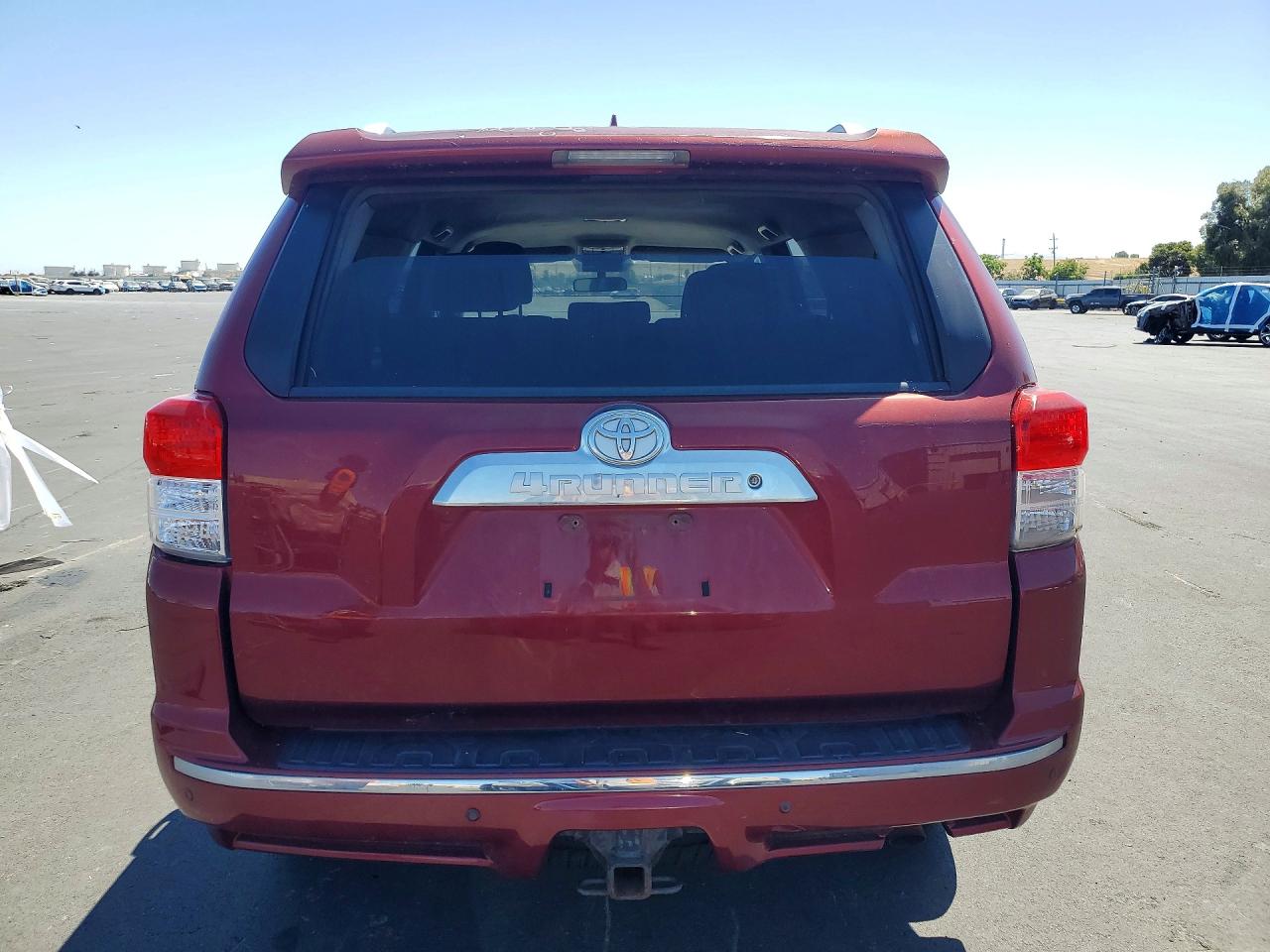 2013 Toyota 4runner Sr5 Red vin: JTEBU5JR5D5122753
