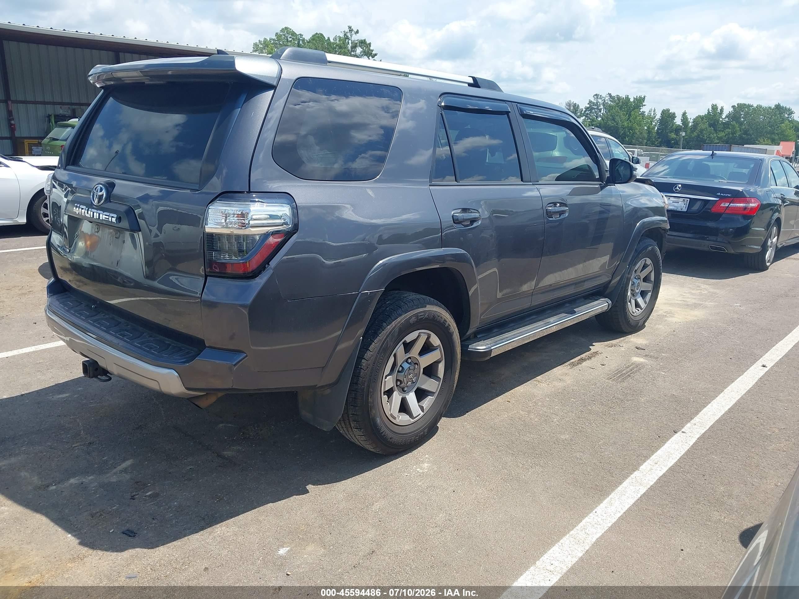 2015 Toyota 4runner Trail Premium Gray vin: JTEBU5JR5F5271246