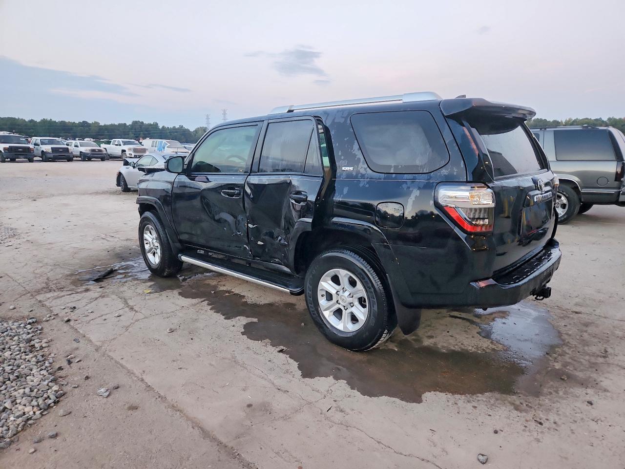 2016 Toyota 4runner Sr5 Black vin: JTEBU5JR5G5360994