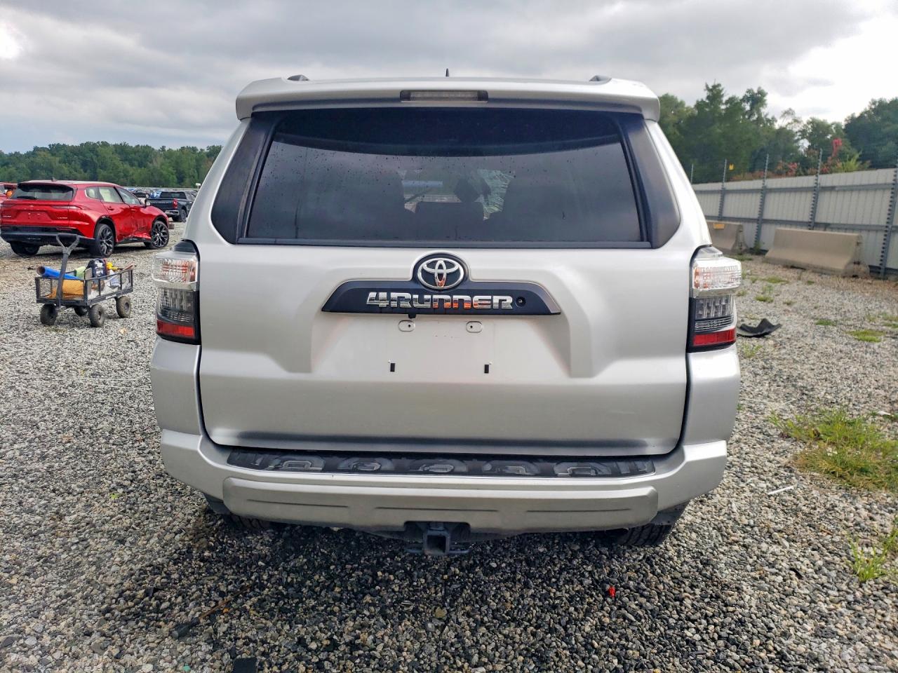 2020 Toyota 4runner Trd Off-road Silver vin: JTEBU5JR5L5772729
