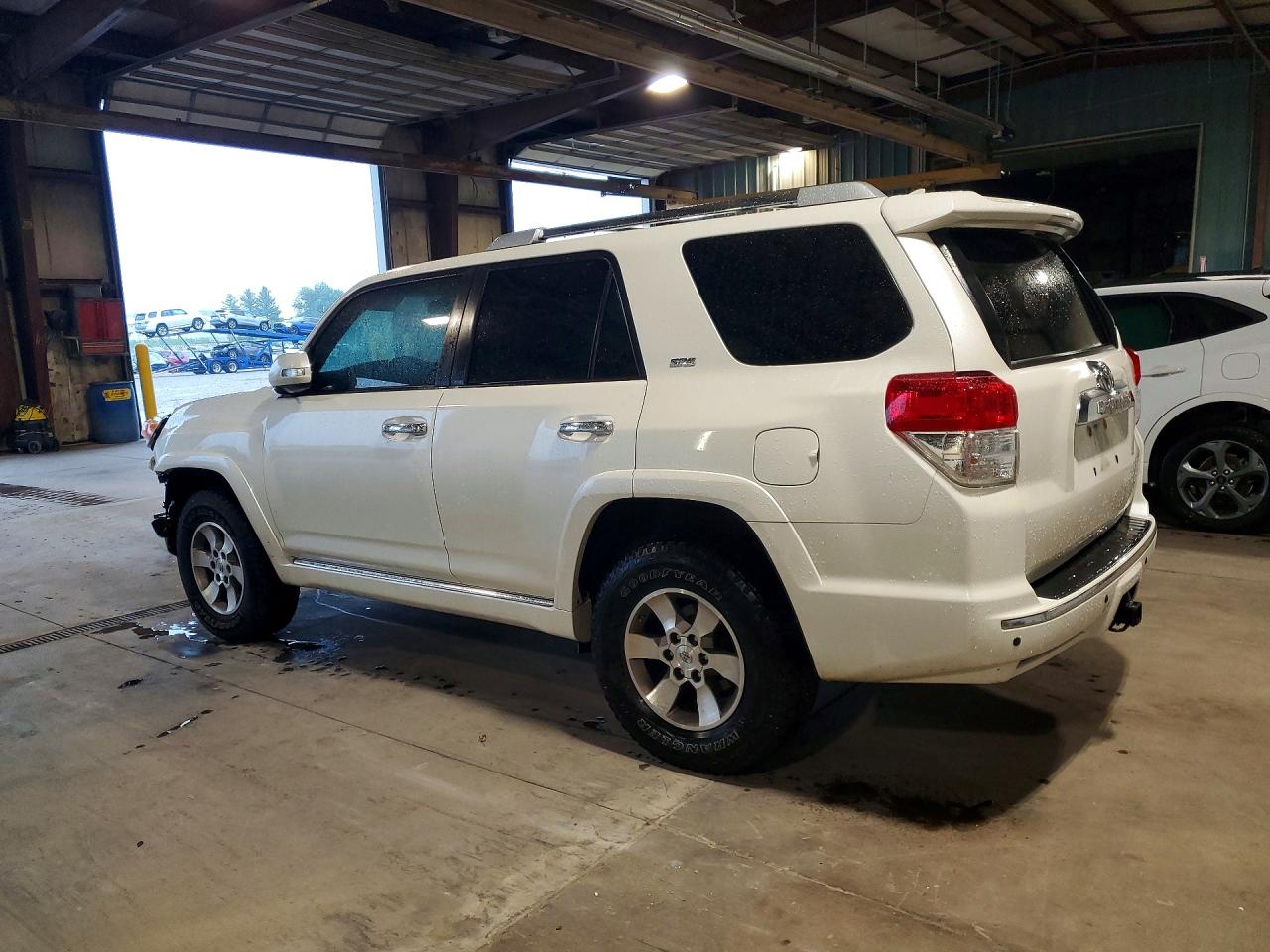 2011 Toyota 4runner Sr5 White vin: JTEBU5JR6B5050104