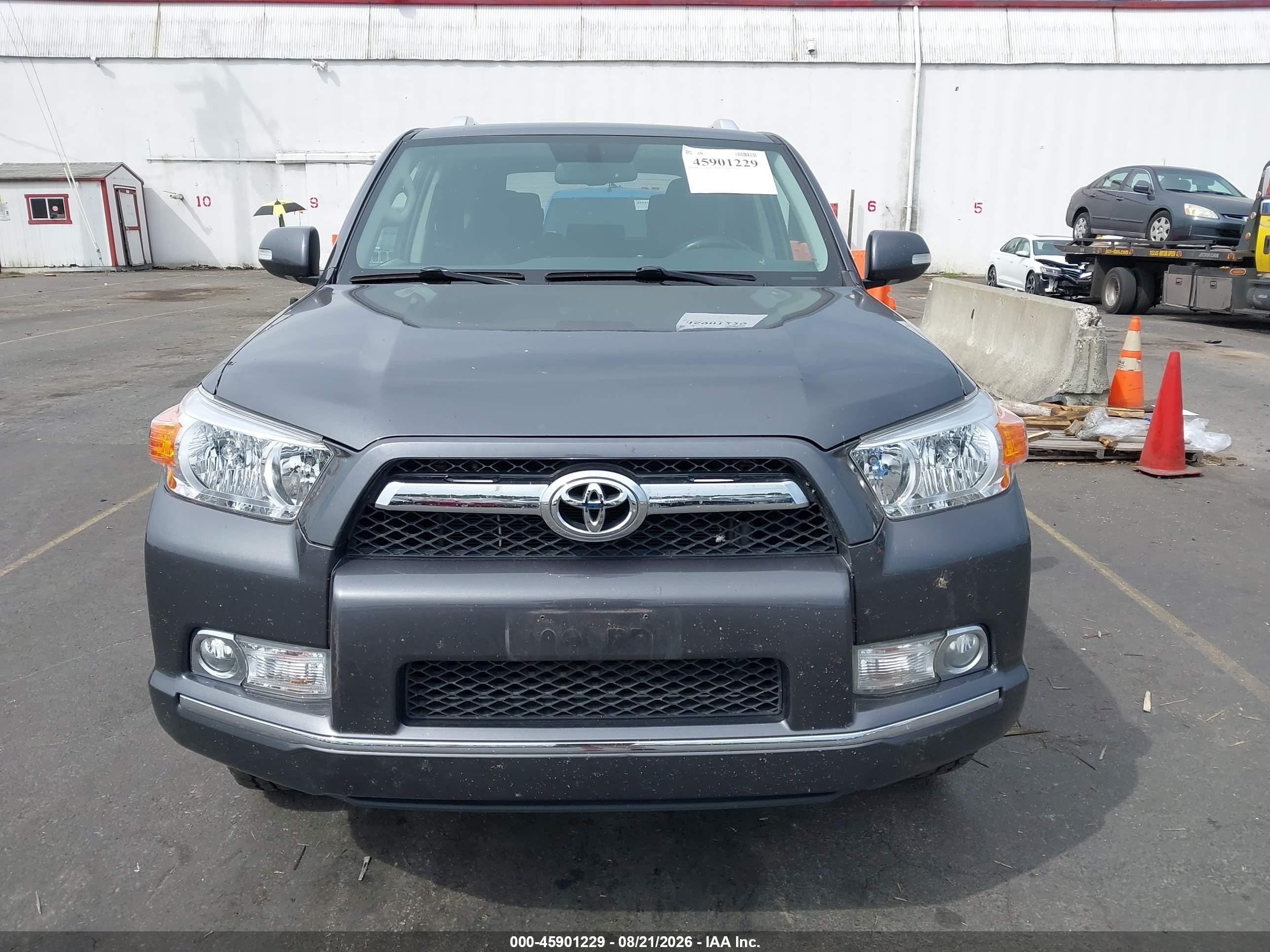 2011 Toyota 4runner Sr5 V6 Gray vin: JTEBU5JR6B5069641