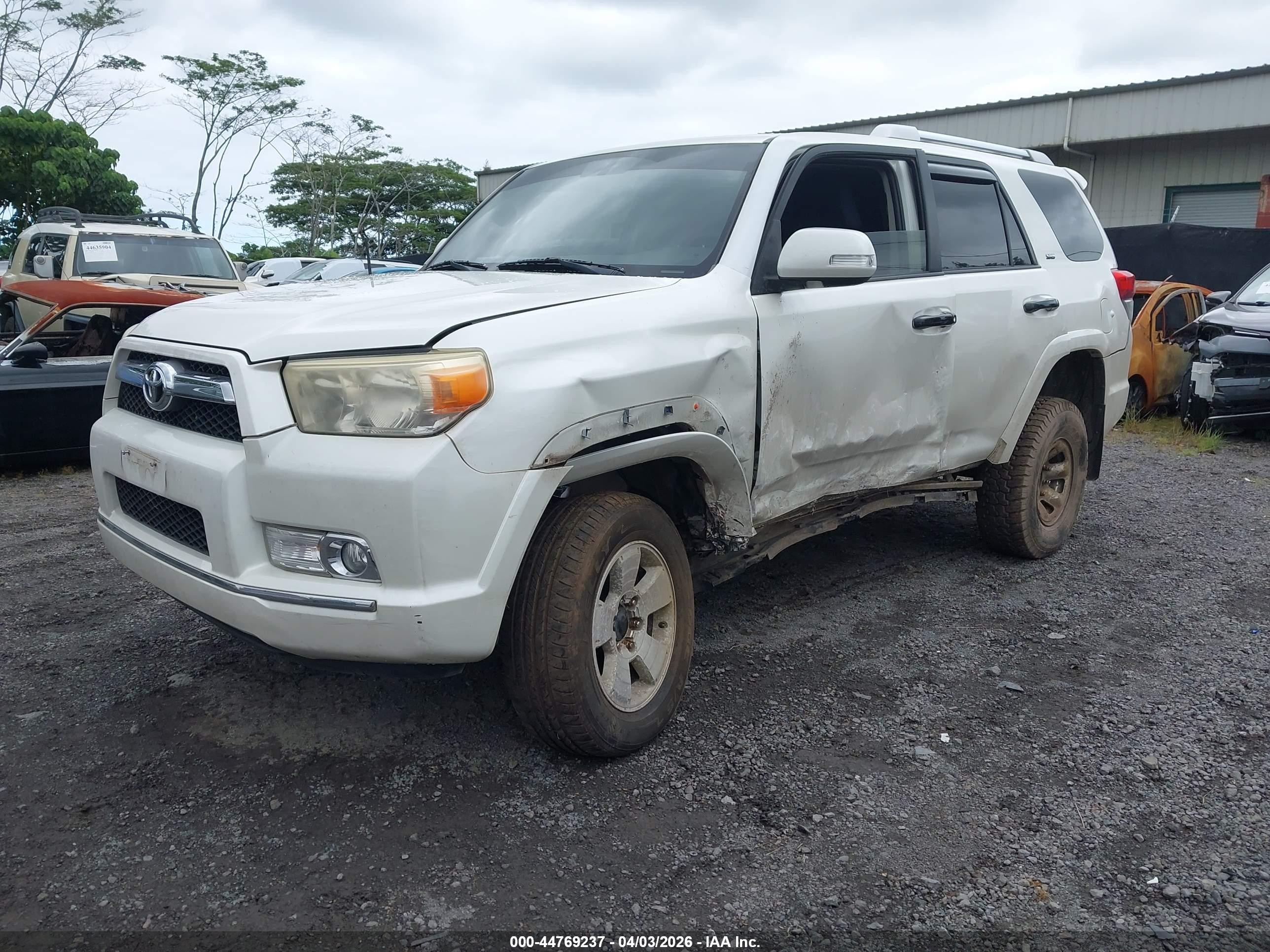 2013 Toyota 4runner Sr5 White vin: JTEBU5JR6D5140565