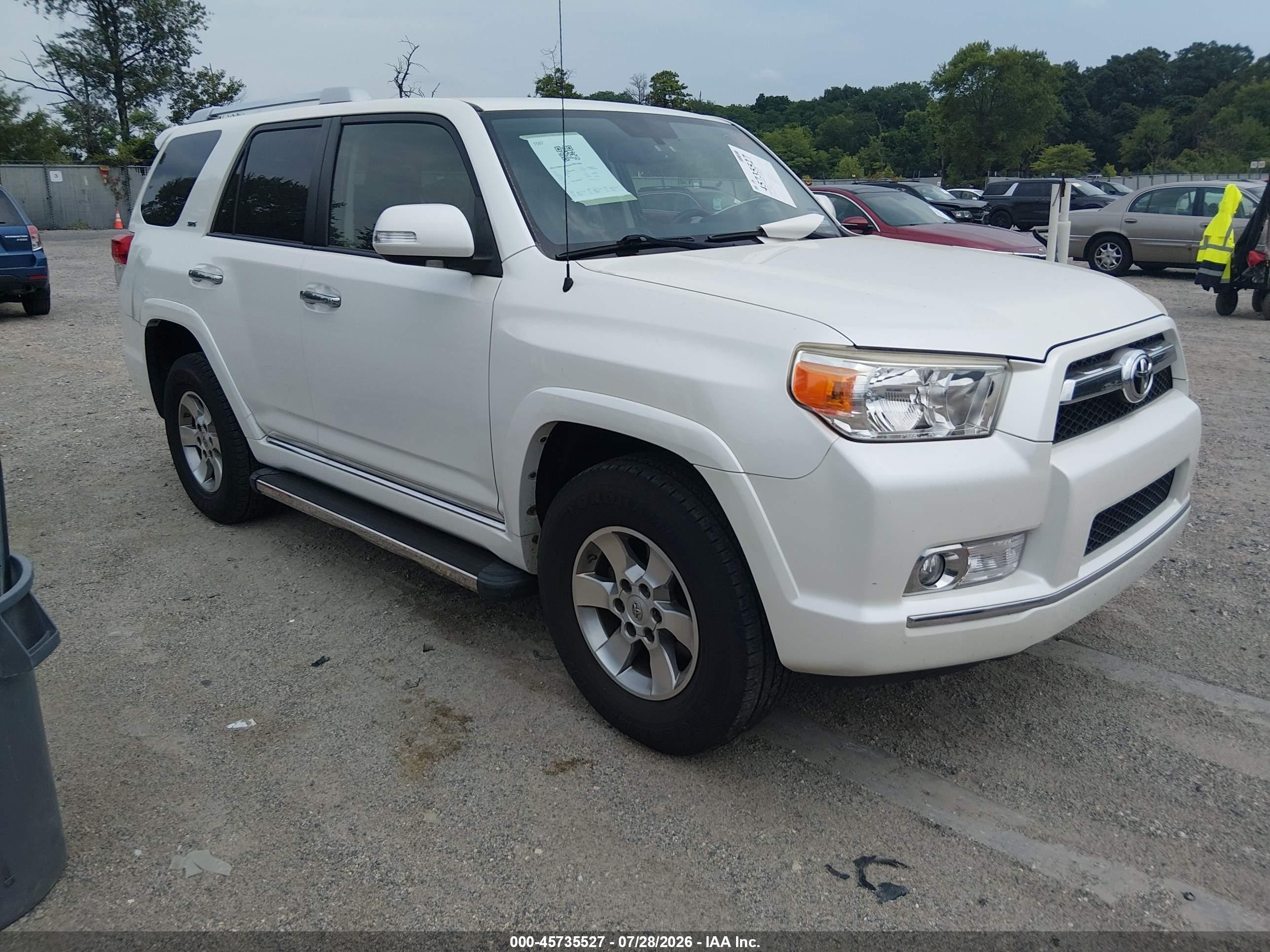 2013 Toyota 4runner Sr5 White vin: JTEBU5JR6D5149587