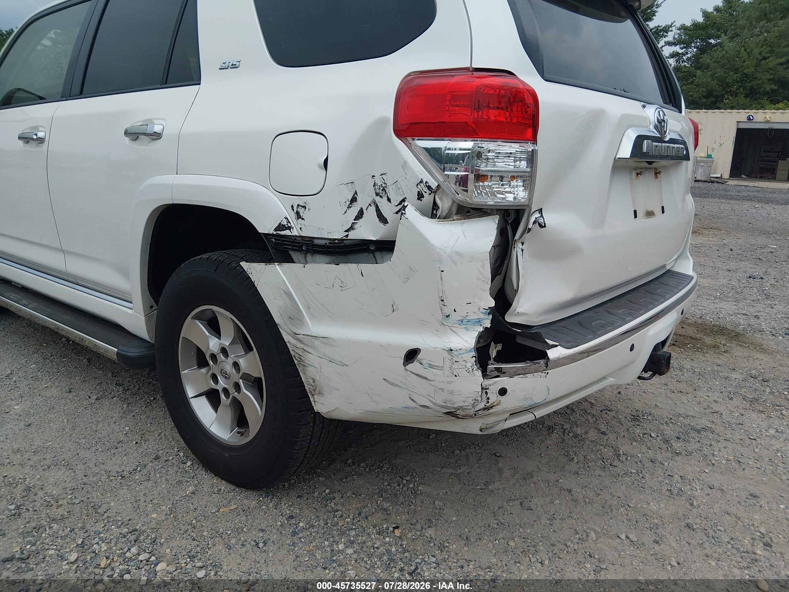 2013 Toyota 4runner Sr5 White vin: JTEBU5JR6D5149587